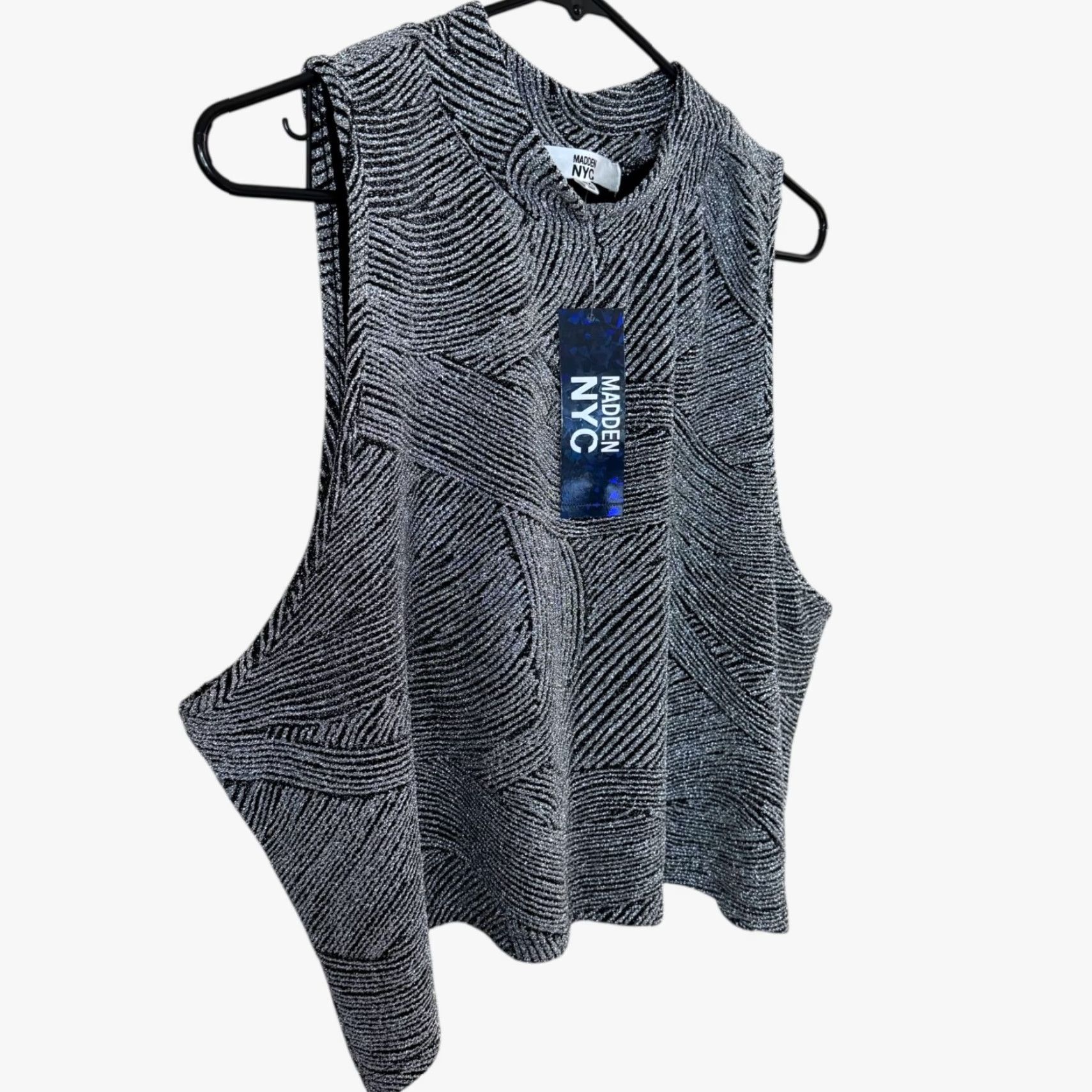Vintage VINTAGE? No, it's Madden NYC by Steve Madden Metallic Mock Neck Top Silver 4X Women's Plus Size Cropped Sleeveless Party Blouse Size XXL / US 16-18 / IT 52-54 - 3 Thumbnail