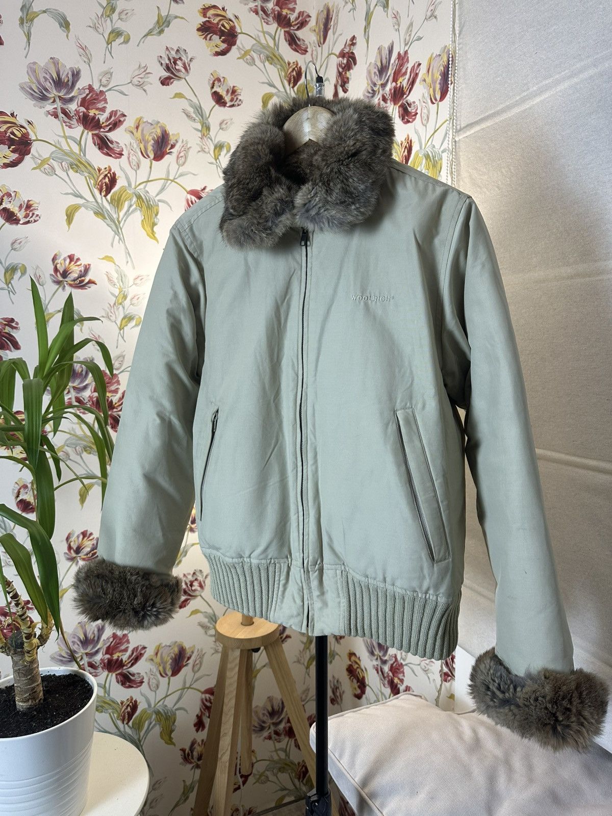 Vintage × Woolrich Woolen Mills Vintage Down Jaket Beige Woolrich rabbit fur M-L Size US M / EU 48-50 / 2 - 1 Thumbnail