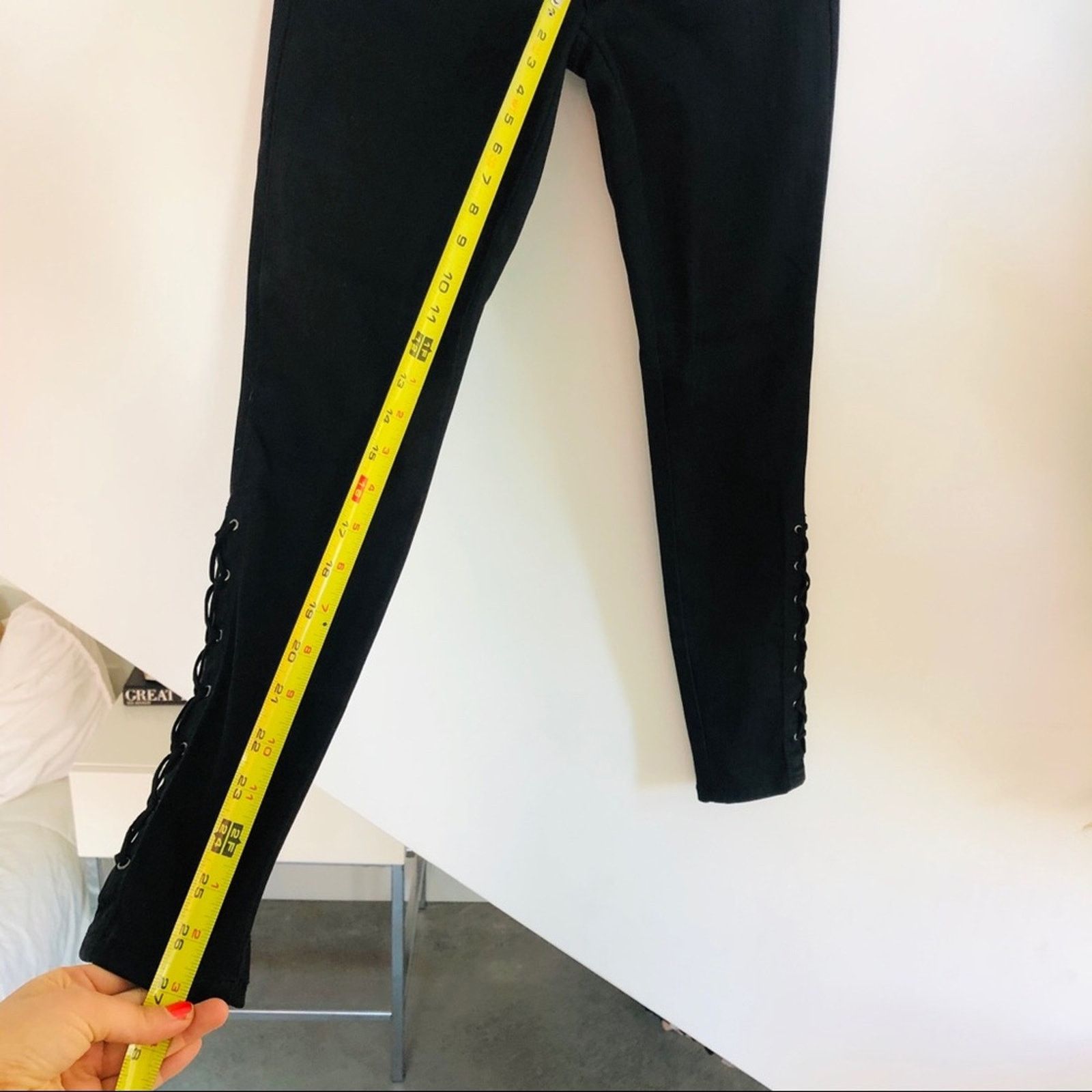 Anthropologie BLANK NYC Black Lace Up Ankle Tie Low Mid Skinny Denim Jeans Size 27" / US 4 / IT 40 - 7 Thumbnail