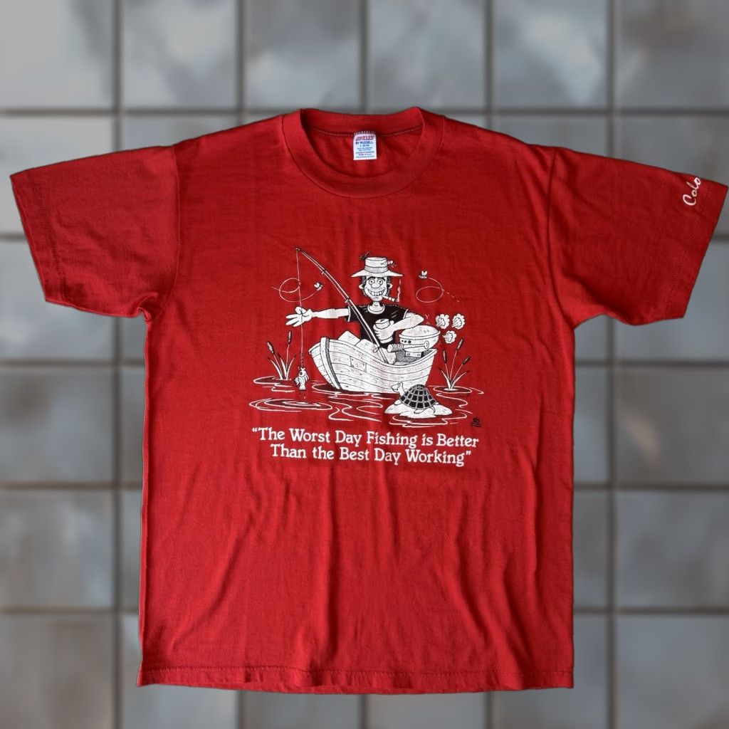 Fruit Of The Loom Vintage Fishing Shirt Large Red 90s USA Fruit of the Loom T-Shirt Men Cotton Knit Short Sleeve Logo Graphic Print US Made Size US L / EU 52-54 / 3 - 1 Thumbnail