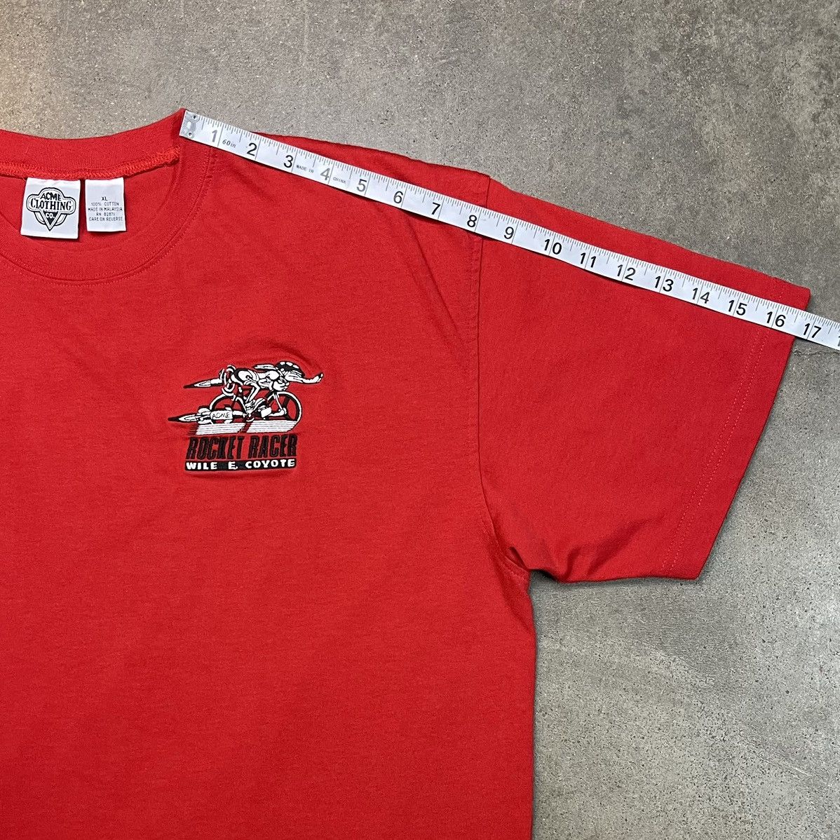 Vintage Vintage 90s Rocket Racer Wile E Coyote T Shirt Size US XL / EU 56 / 4 - 6 Thumbnail