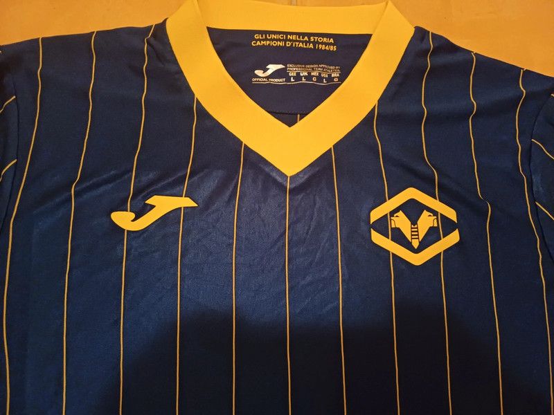 Joma Joma Hellas Verona 2024-25 home shirt Size US L / EU 52-54 / 3 - 6 Thumbnail