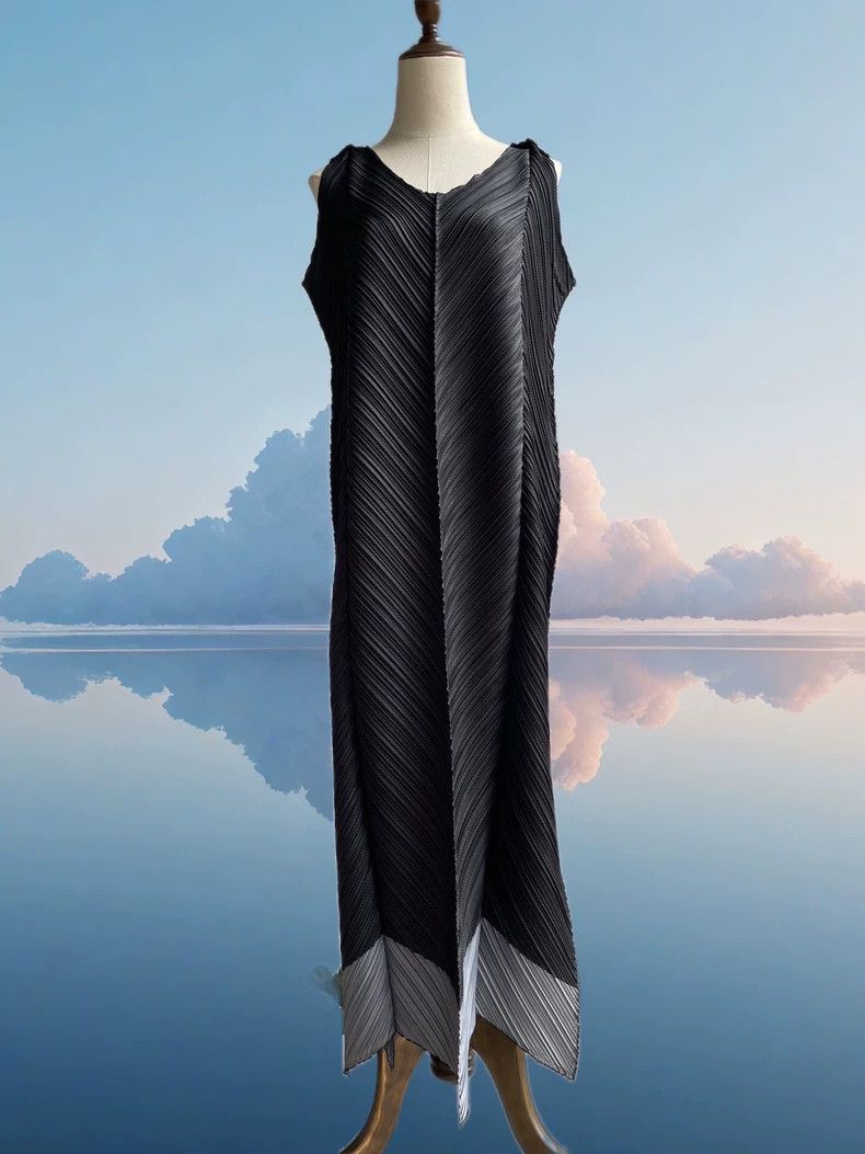 Issey Miyake Issey Miyake size:2 Black two-tone twill dress Size XS / US 0-2 / IT 36-38 - 1 Thumbnail