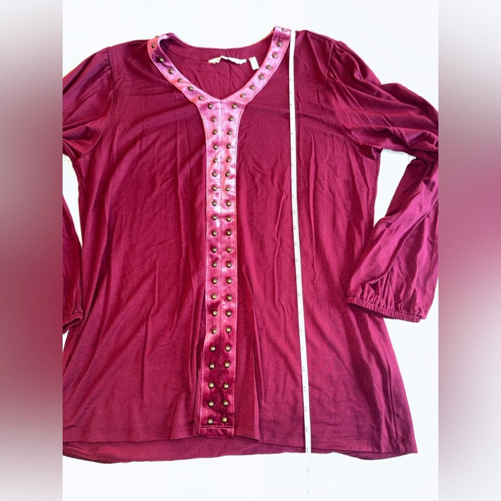 Other Soft Surroundings PM Medium Long sleeve Shirt NWOT V-Neck Size M / US 6-8 / IT 42-44 - 4 Thumbnail