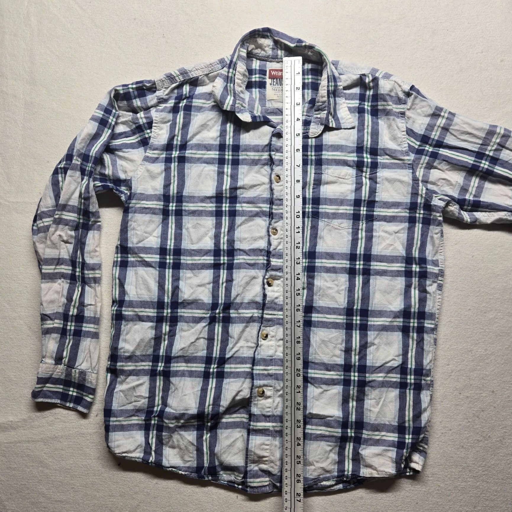 Wrangler Wrangler Shirt Men Long Sleeve Button-Up Plaid Cotton Size M Blue Adult Medium Wrangler Shirt Mens Plaid 90s? Size US M / EU 48-50 / 2 - 5 Thumbnail