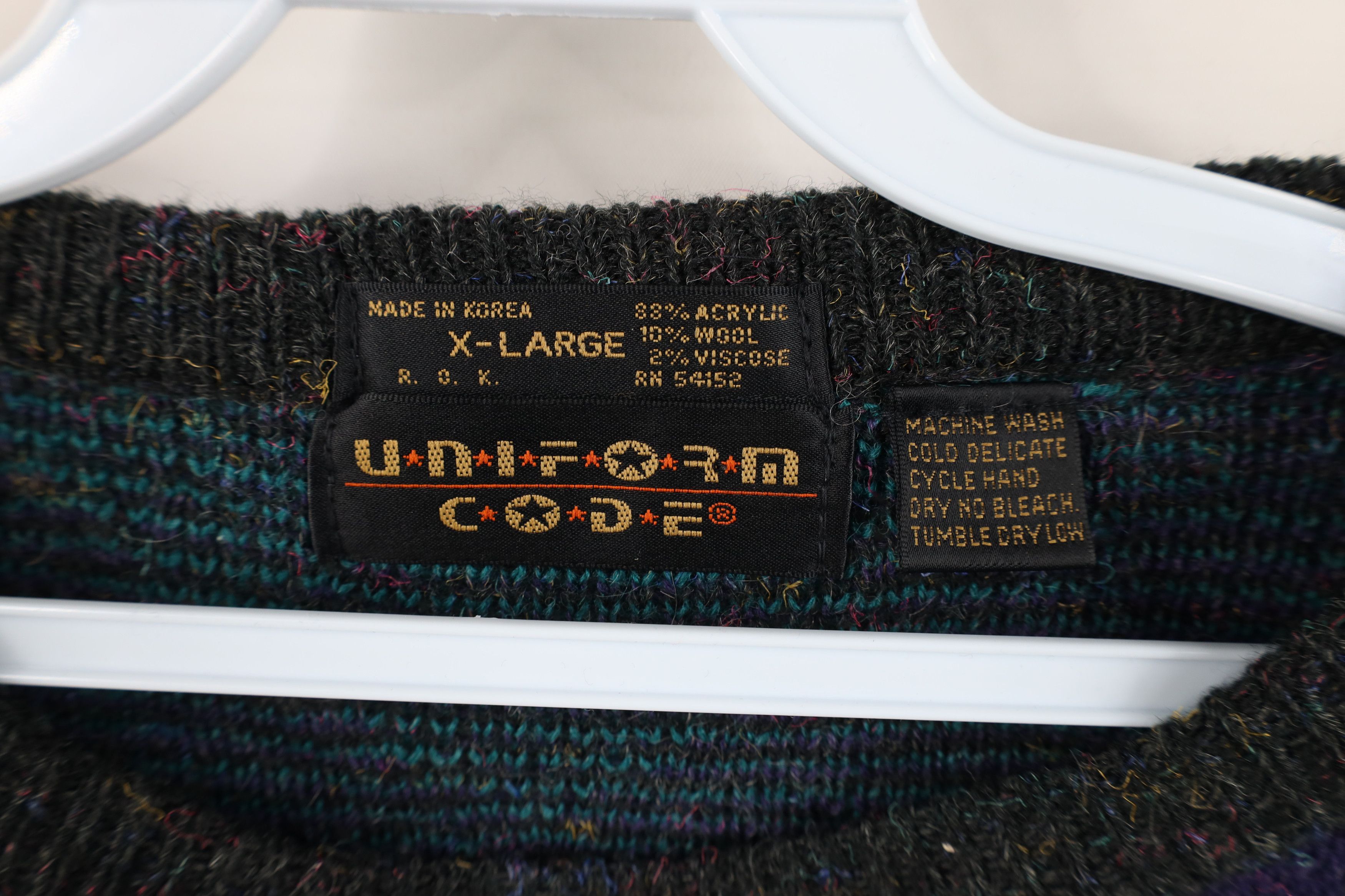 Vintage Vintage 90s Coogi Style Geometric Wool Blend Knit Sweater Size US XL / EU 56 / 4 - 7 Thumbnail