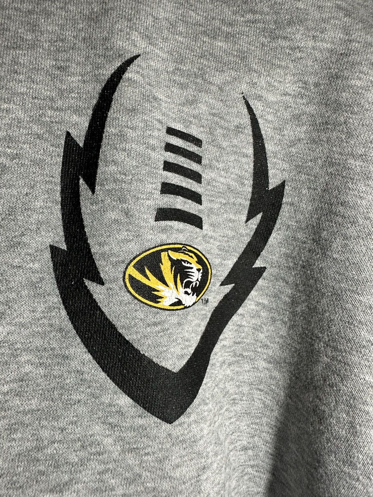 Nike × Vintage Grey Mizzou Nike Football Sweatshirt Size US M / EU 48-50 / 2 - 4 Thumbnail