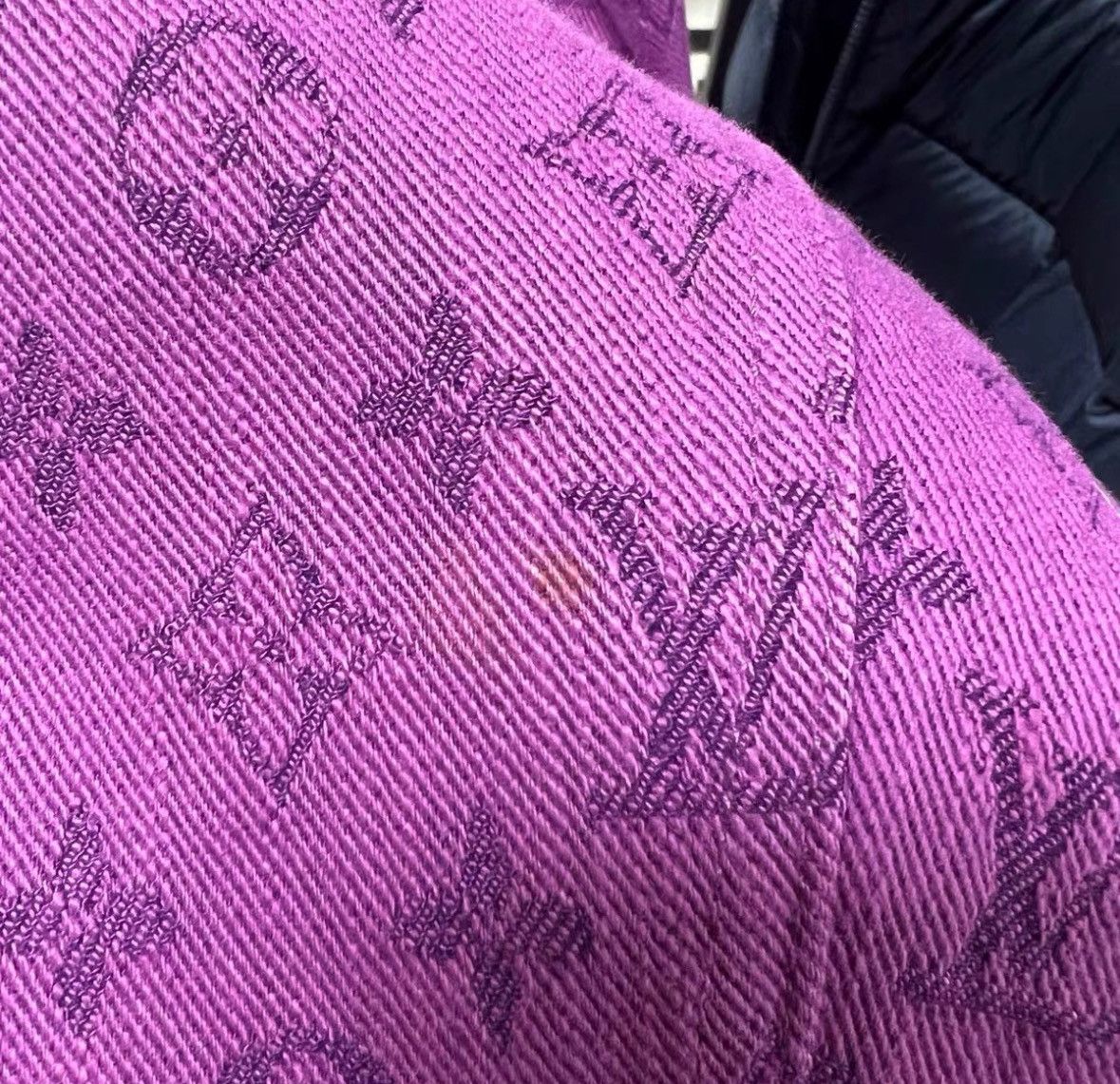 Louis Vuitton Louis Vuitton Purple denim jacket with full logo jacket 250 Size US L / EU 52-54 / 3 - 7 Thumbnail