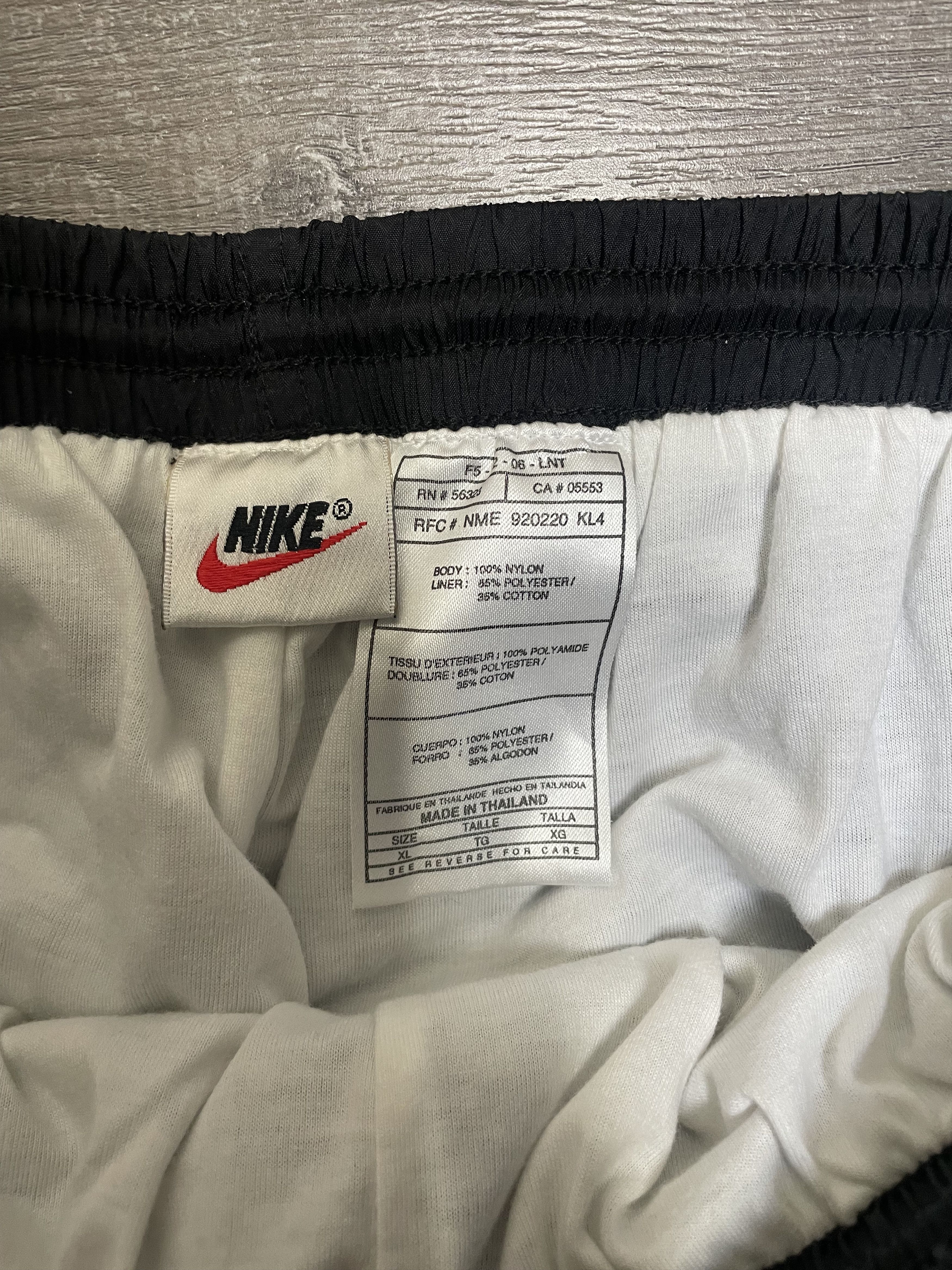 Nike Vintage 90s Nike Nylon Track Pants Mens XL Black Windbreaker Size US 33 - 3 Thumbnail