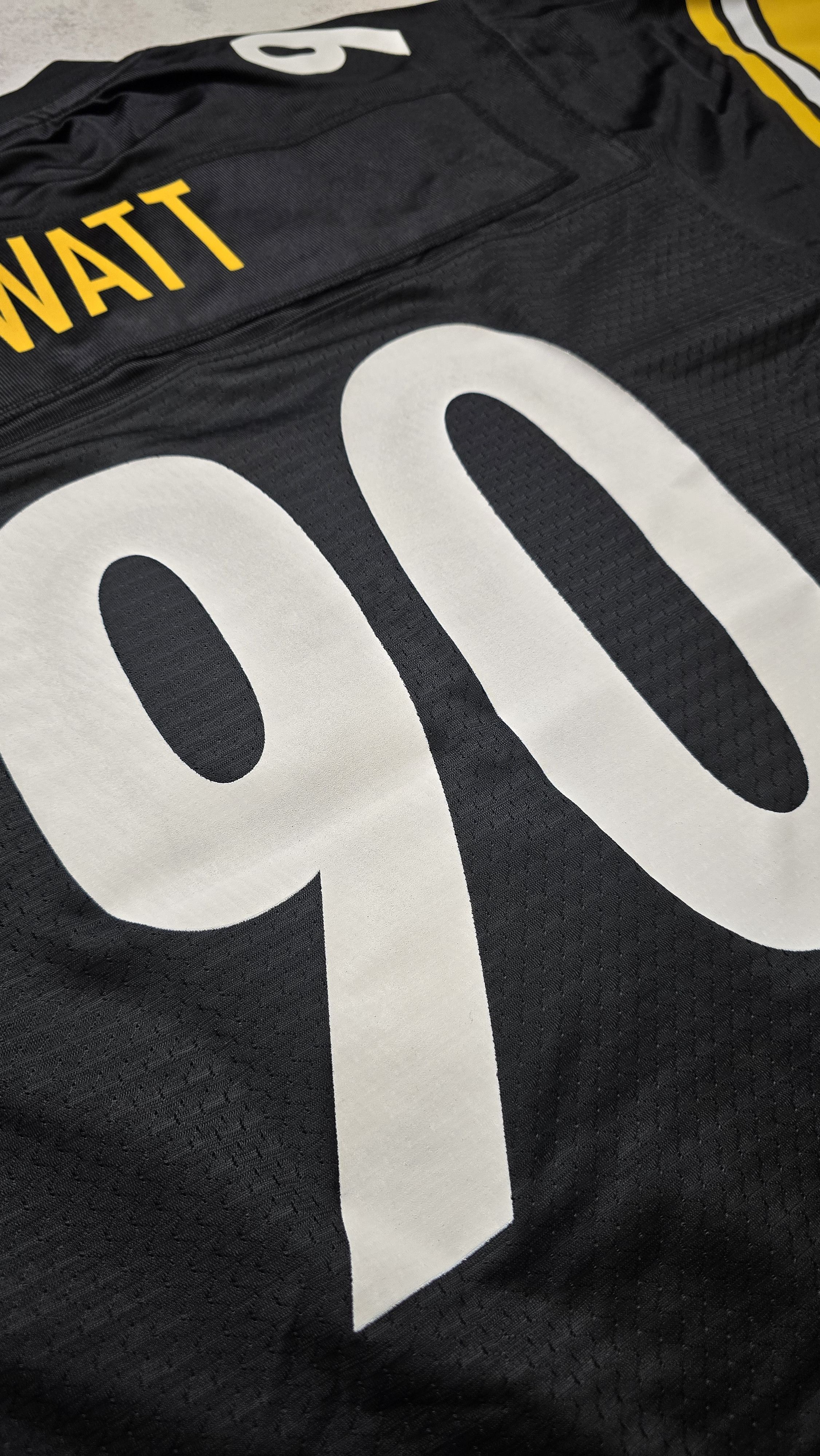 Pro Line FANATICS Pittsburgh Steelers #90 T.J. Watt Home Jersey Size US S / EU 44-46 / 1 - 8 Thumbnail