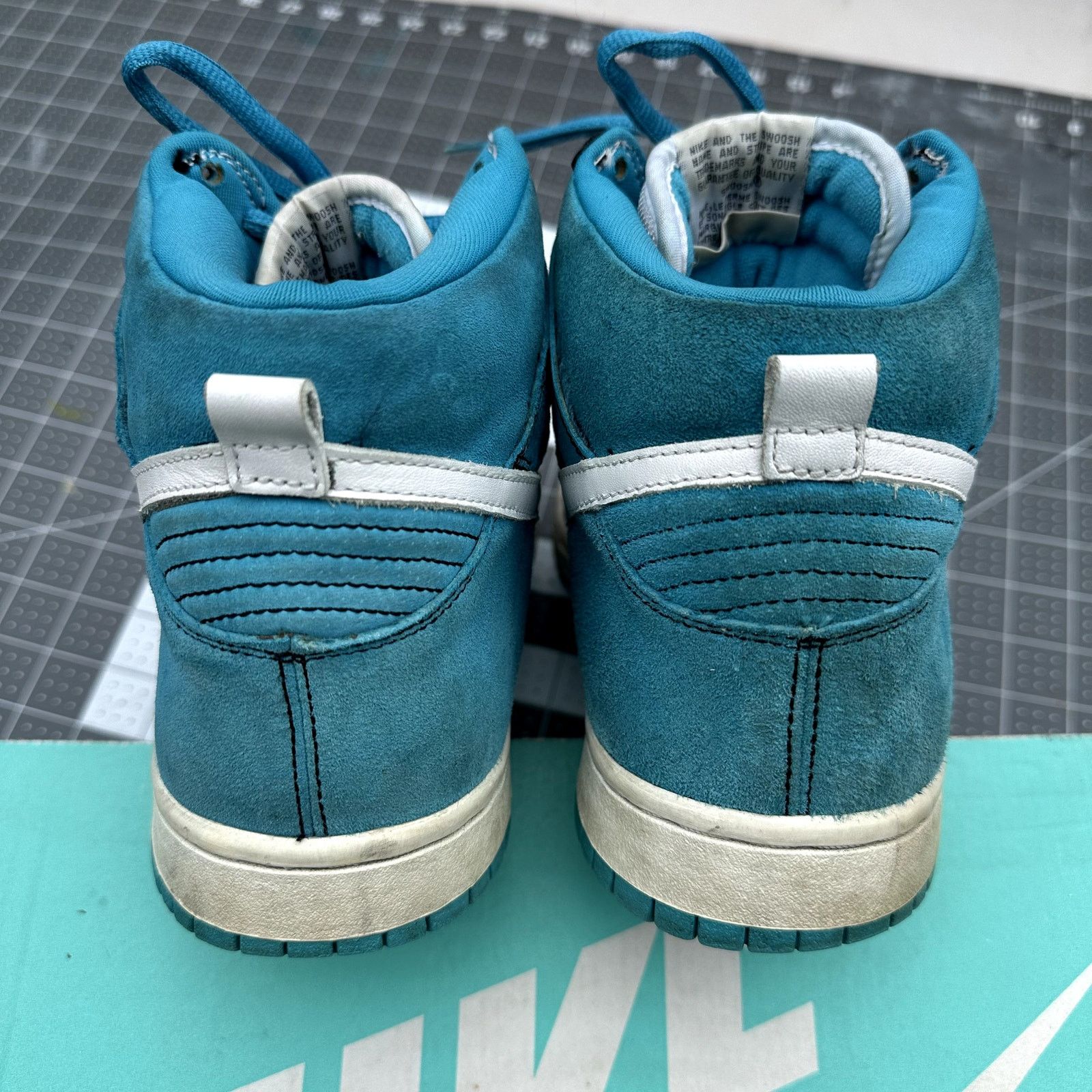 Nike SB Nike SB Dunk Low 'Send Help' Size US 11 / EU 44 - 5 Thumbnail