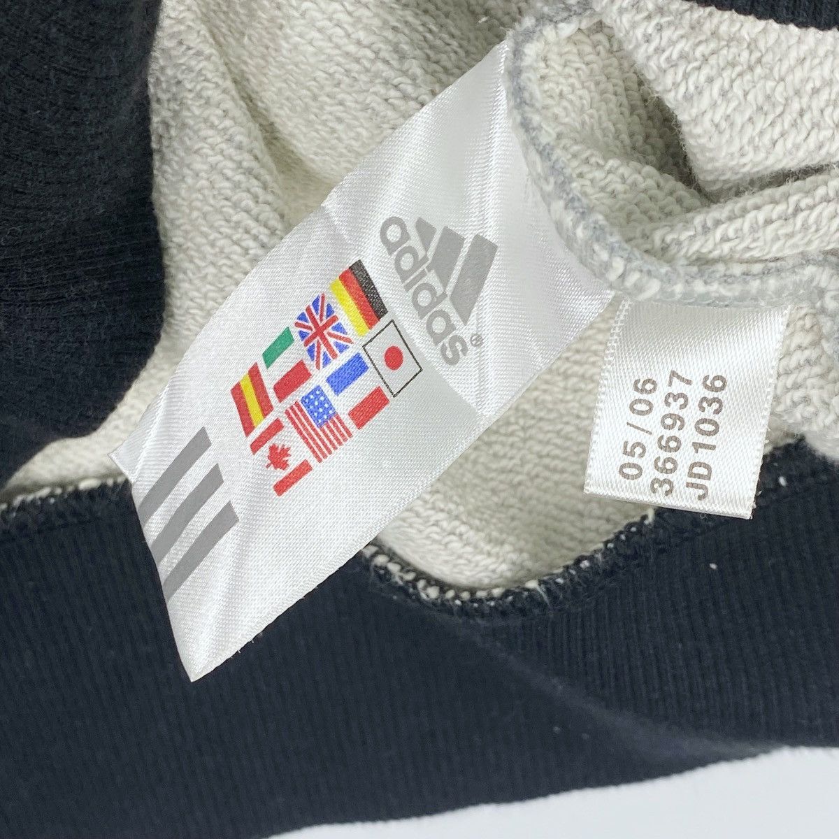 Adidas Adidas Big Strips 3 Line Jacket Sweatshirt Full Zipper Size US XL / EU 56 / 4 - 6 Thumbnail
