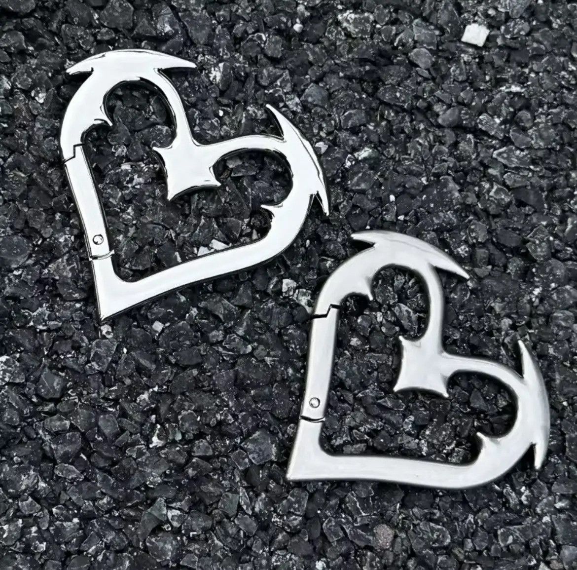 Japanese Brand Goth Heart Carabiner Size ONE SIZE - 4 Thumbnail