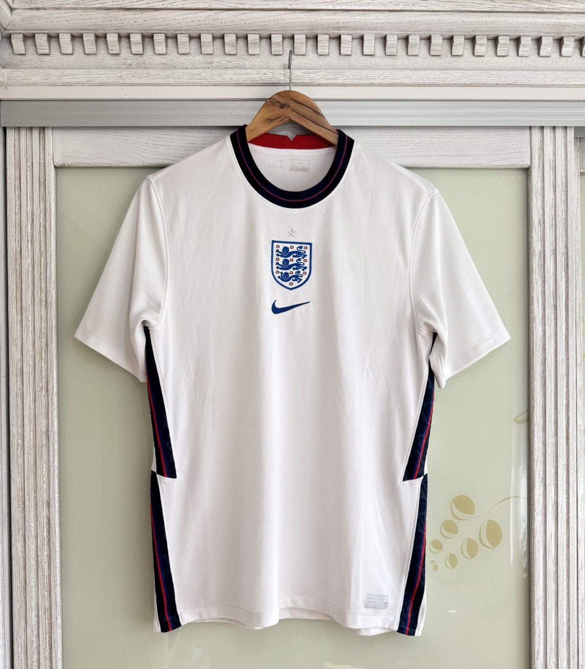 Nike England 2020-2021 Euro Home Soccer Jersey Football Kit Shirt Size US M / EU 48-50 / 2 - 1 Thumbnail
