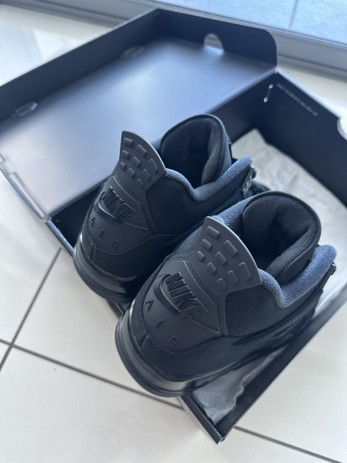 Jordan Brand J4 black cat Size US 10 / EU 43 - 13 Thumbnail