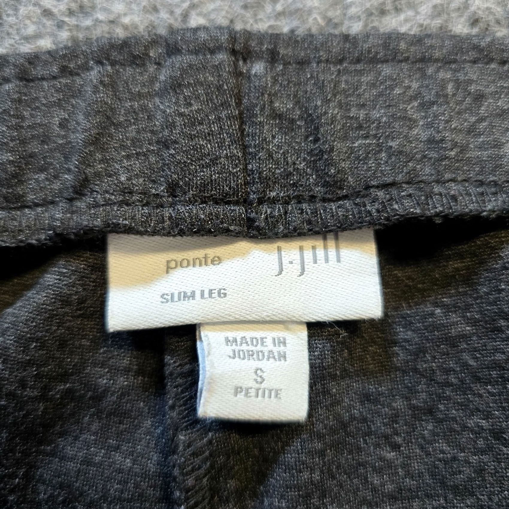 J. Jill J. Jill Pant Women Small Petite Gray Ponte Slim Leg Elastic Waist Casual $ PS XS? Size 28" / US 6 / IT 42 - 4 Thumbnail