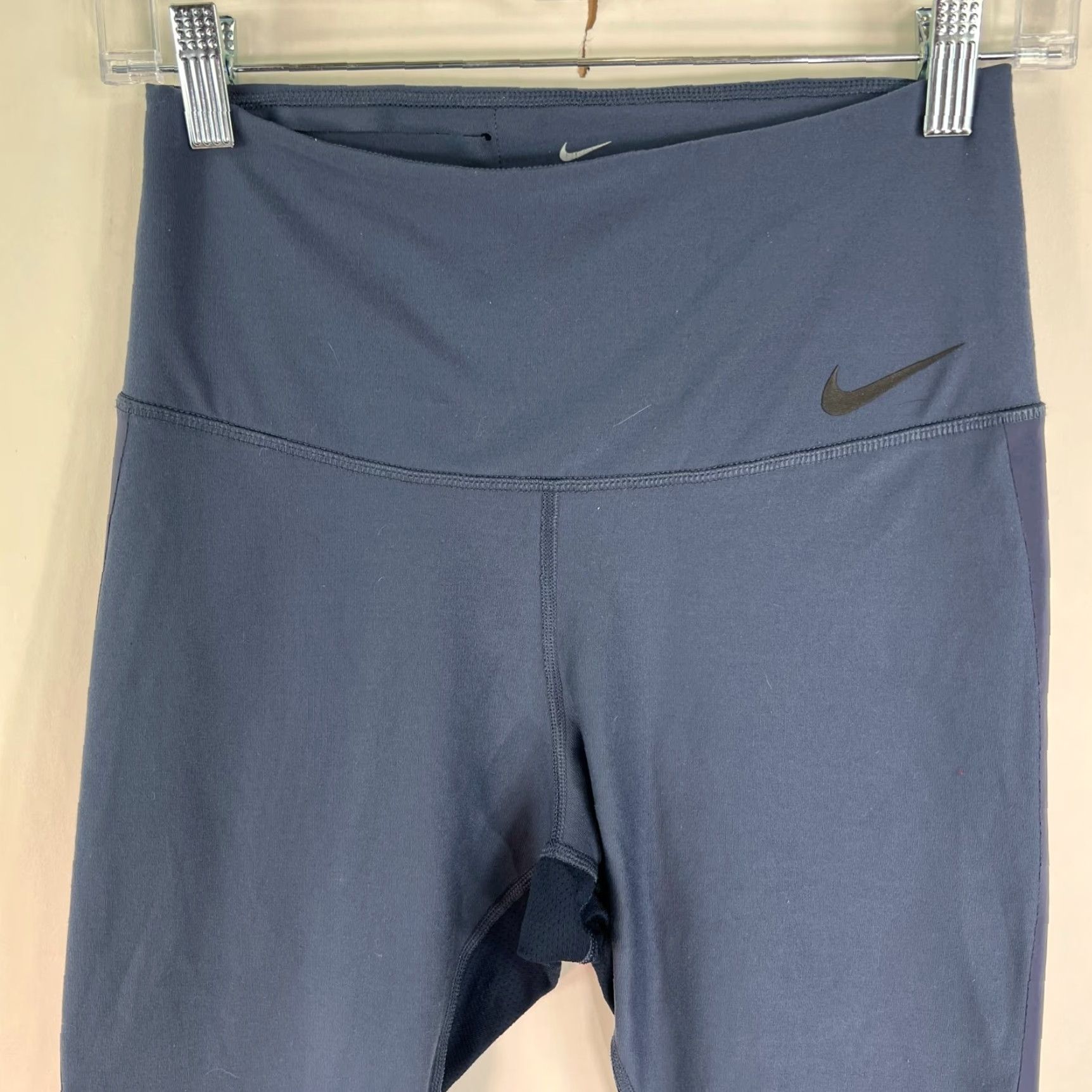 Nike Nike Dri-Fit Capri Leggings Womens M Blue Running & Yoga Comfort, Compression, Regular Fit, Pull On, Skinny Inseam 22in, Nike Logo Size 32" / US 10 / IT 46 - 2 Thumbnail