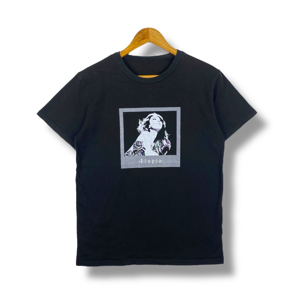 Designer × Japanese Brand Miliyah Utopia Tour By KAWI JAMELE Graphic Tee Shirt Size US M / EU 48-50 / 2 - 1 Thumbnail