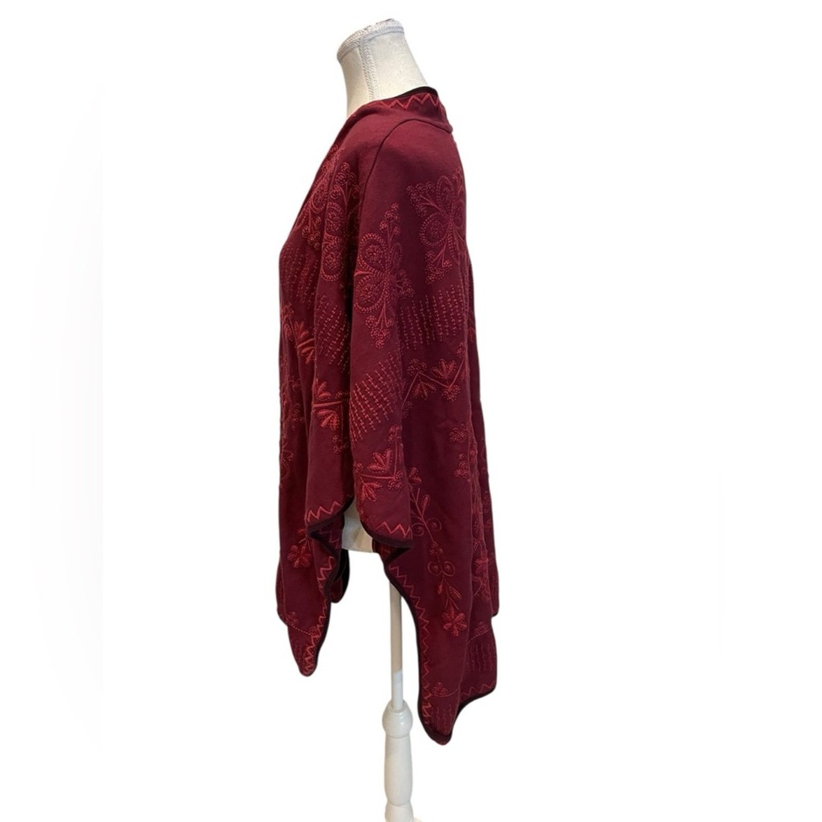 Johnny Was Johnny was burgundy cape poncho embroidered kimona jacket M Size M / US 6-8 / IT 42-44 - 3 Thumbnail