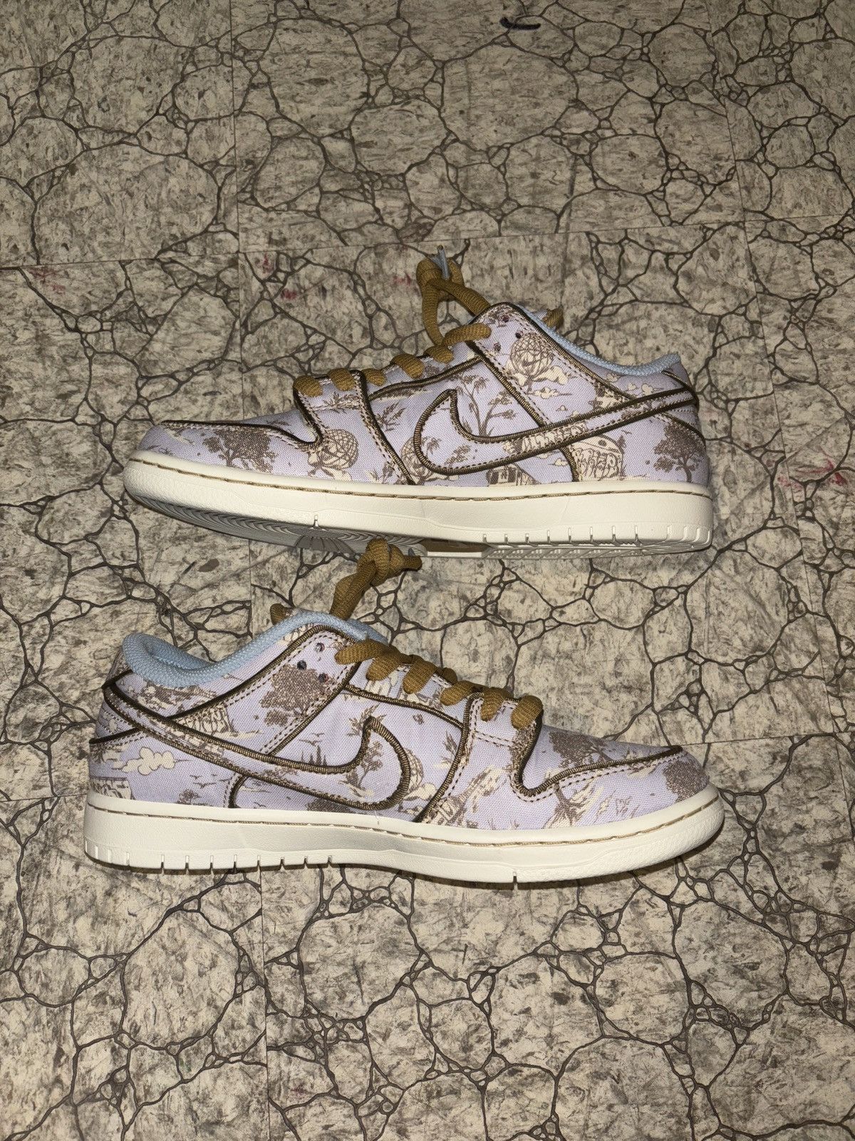 Nike Nike sb dunk canvas painting Size US 8.5 / EU 41-42 - 2 Thumbnail
