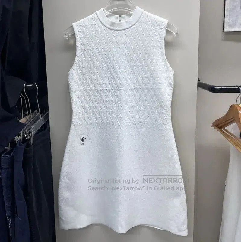 Dior Dior White Sleeveless Dress for Women . Size M / US 6-8 / IT 42-44 - 1 Thumbnail