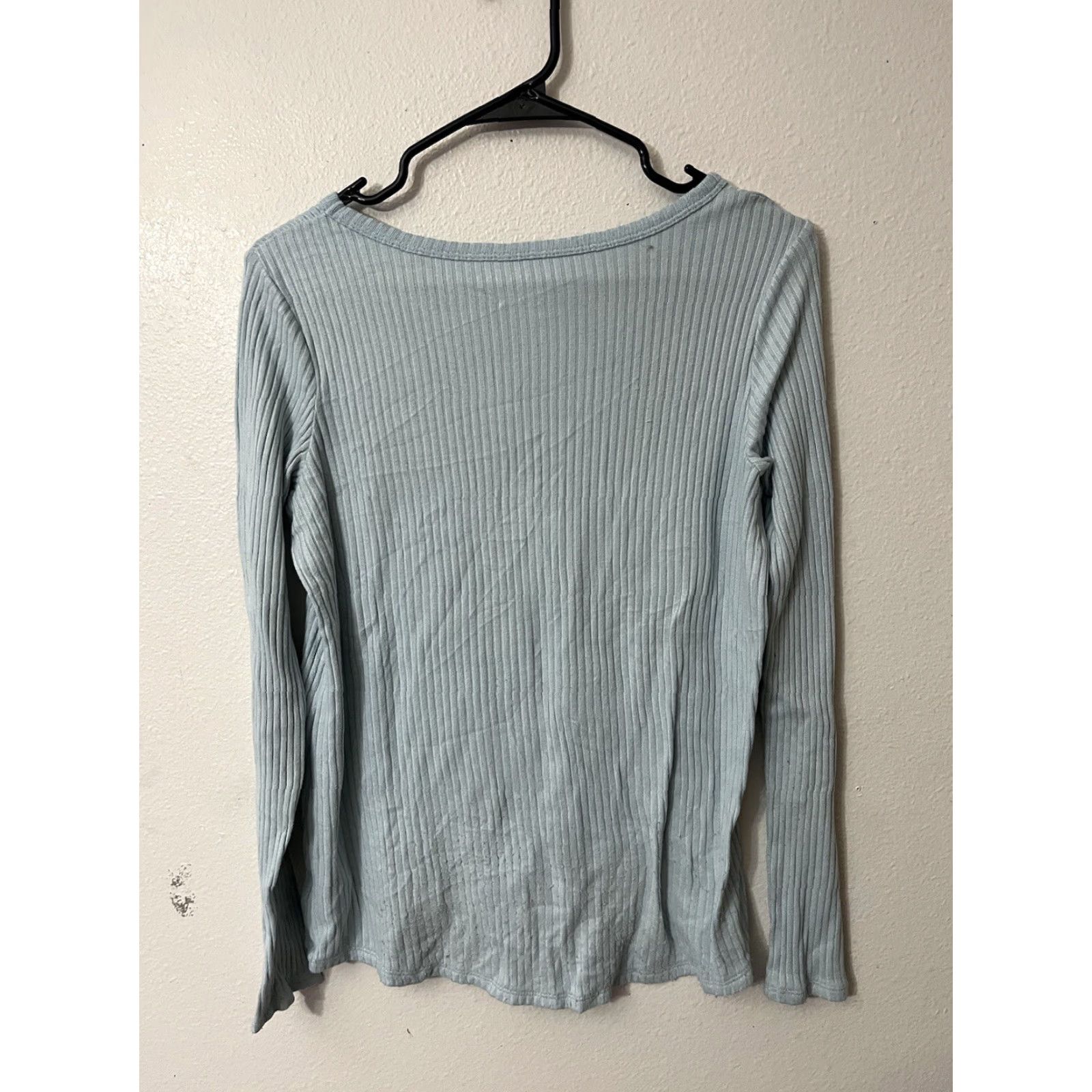American Eagle Outfitters VINTAGE American Eagle Women’s Light Blue V-Neck Long Sleeve T-Shirt Small Ribbed Basic Size S / US 4 / IT 40 - 3 Thumbnail