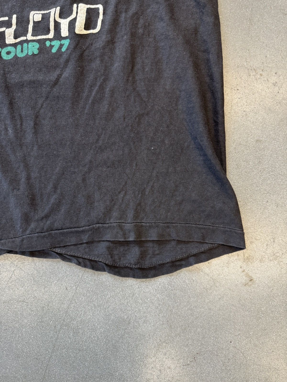 Other 1977 Pink Floyd Pig Animals Tour Tee Size US L / EU 52-54 / 3 - 4 Thumbnail