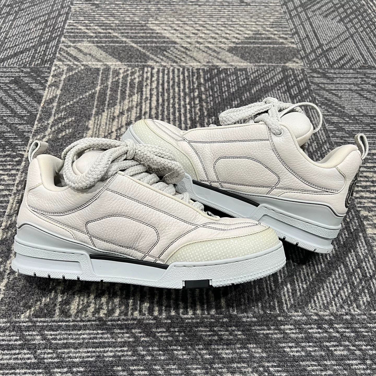Louis Vuitton Louis Vuitton Skate Shoes Size 43 Size US 5 / EU 37 - 5 Thumbnail