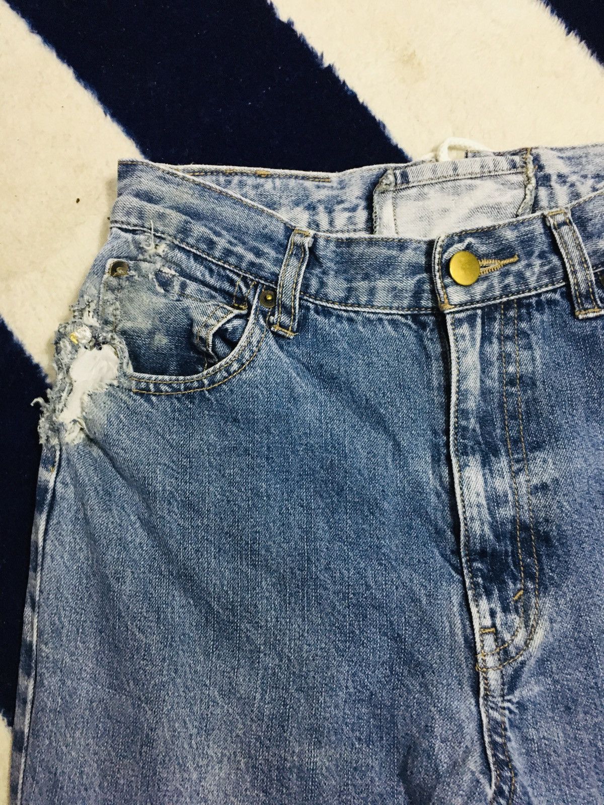 Jean Apres Jour Distressed Flare Jeans (16) Size 27" / US 4 / IT 40 - 10 Thumbnail