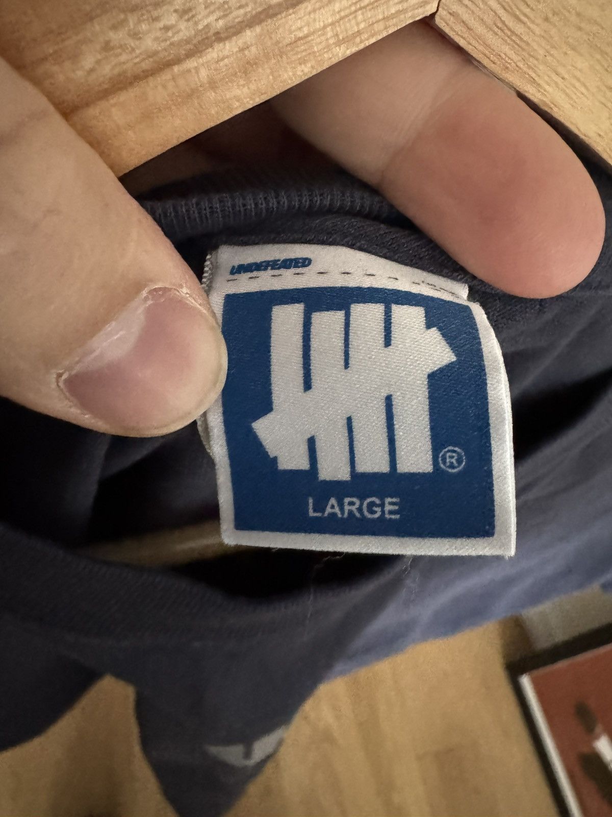 Undefeated Undefeated Tee size L Size US L / EU 52-54 / 3 - 4 Thumbnail