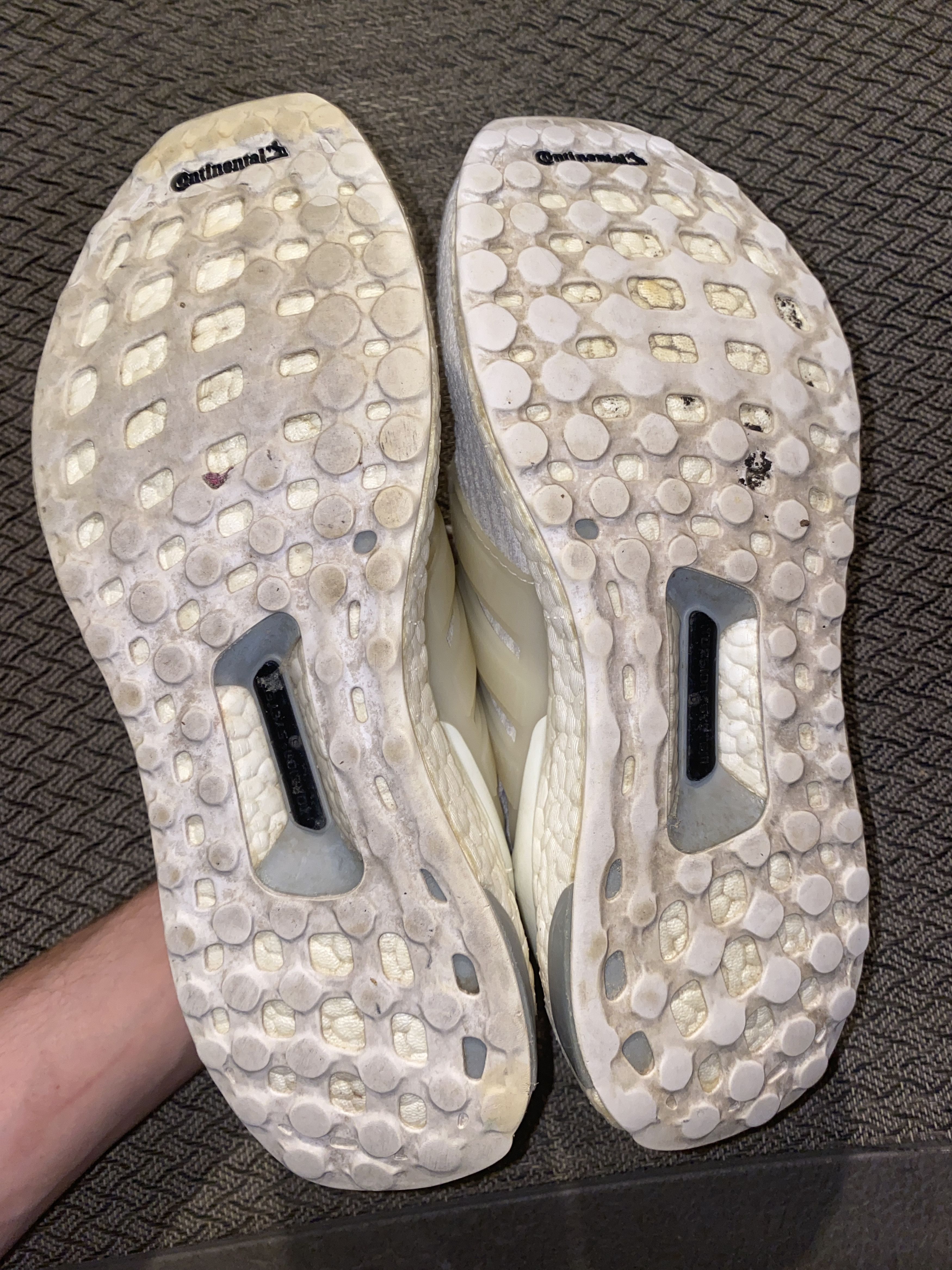 Adidas Adidas Ultra Boost Size US 7 / EU 40 - 4 Thumbnail