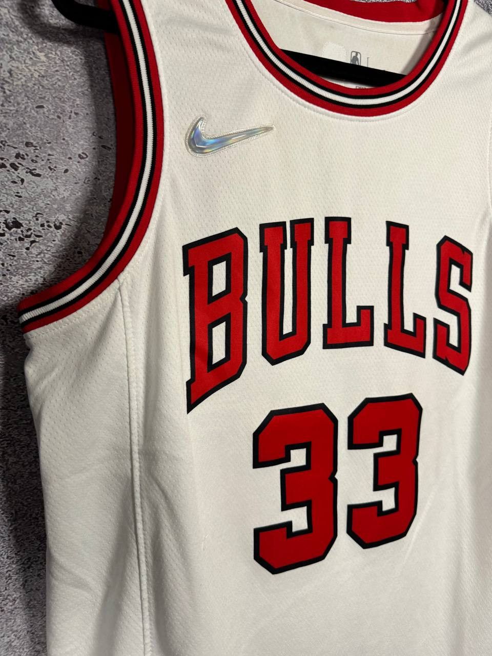 Vintage PIPPEN VINTAGE CHICAGO BULLS NBA JERSEY LARGE Size US L / EU 52-54 / 3 - 6 Thumbnail