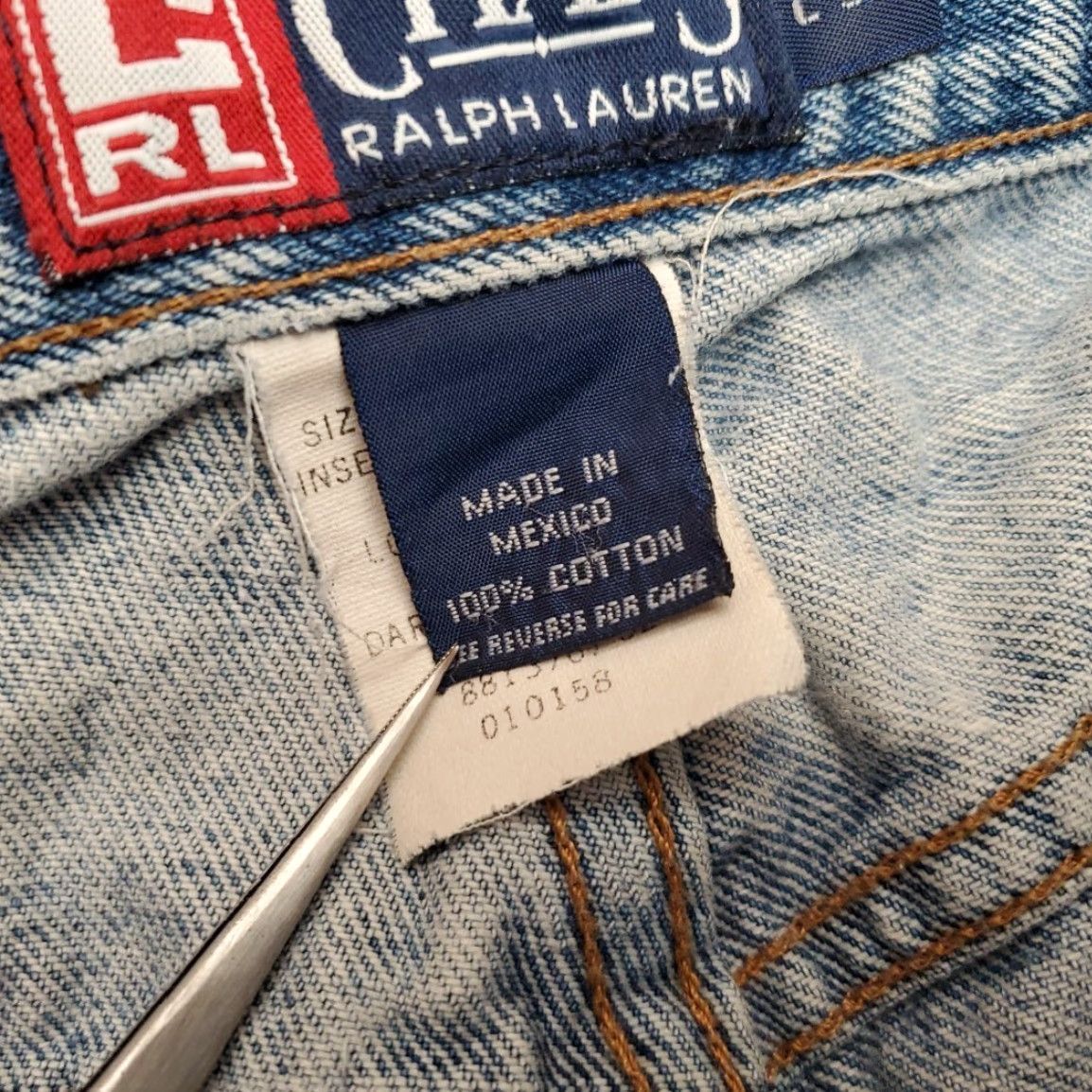 Ralph Lauren VINTAGE Chaps Ralph Lauren Jeans Mens 34x32 Loose Fit 5 Pocket Stone Wash Y2K Denim Blue 34 Mens Jeans 90s USA American Size US 34 / EU 50 - 7 Thumbnail
