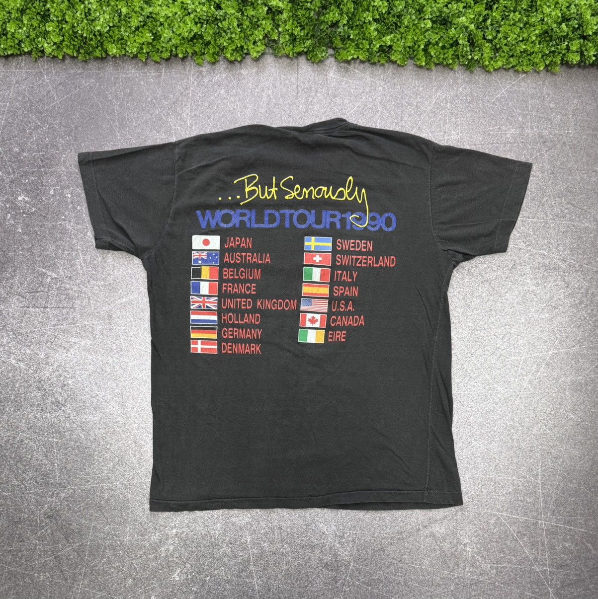 Band Tees Vintage 1990 Phil Collins genesis drummer band t shirt rock Size US L / EU 52-54 / 3 - 2 Thumbnail
