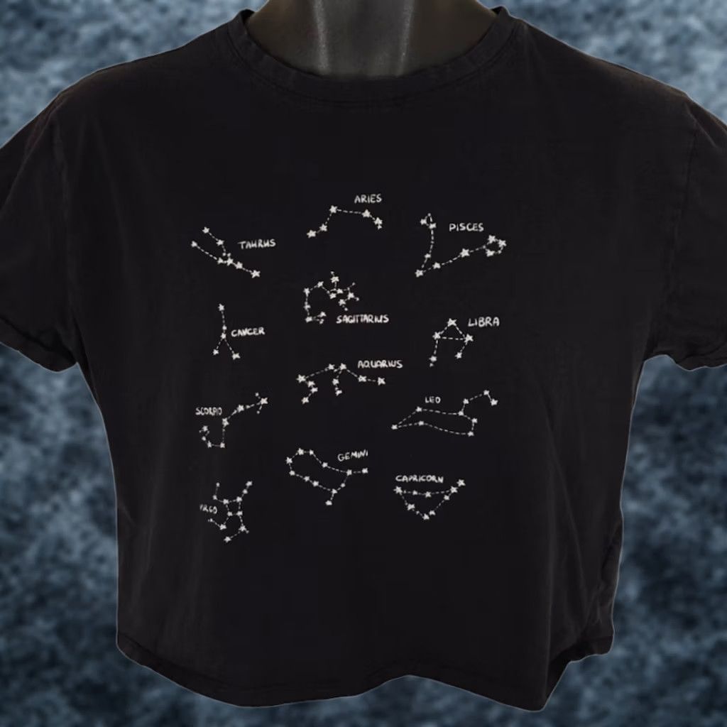 Vintage Zodiac Signs Crop Top T Shirt Womens Large Black Constellations Stars One Heart Clothing Shirts Cropped Crew Neck Short Sleeve Cotton Women Size L / US 10 / IT 46 - 1 Thumbnail