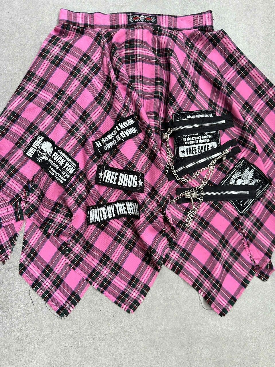 If Six Was Nine × Japanese Brand 2000s Mad Punk Plaid Patches Skirt Size 26" / US 2 / IT 38 - 6 Thumbnail