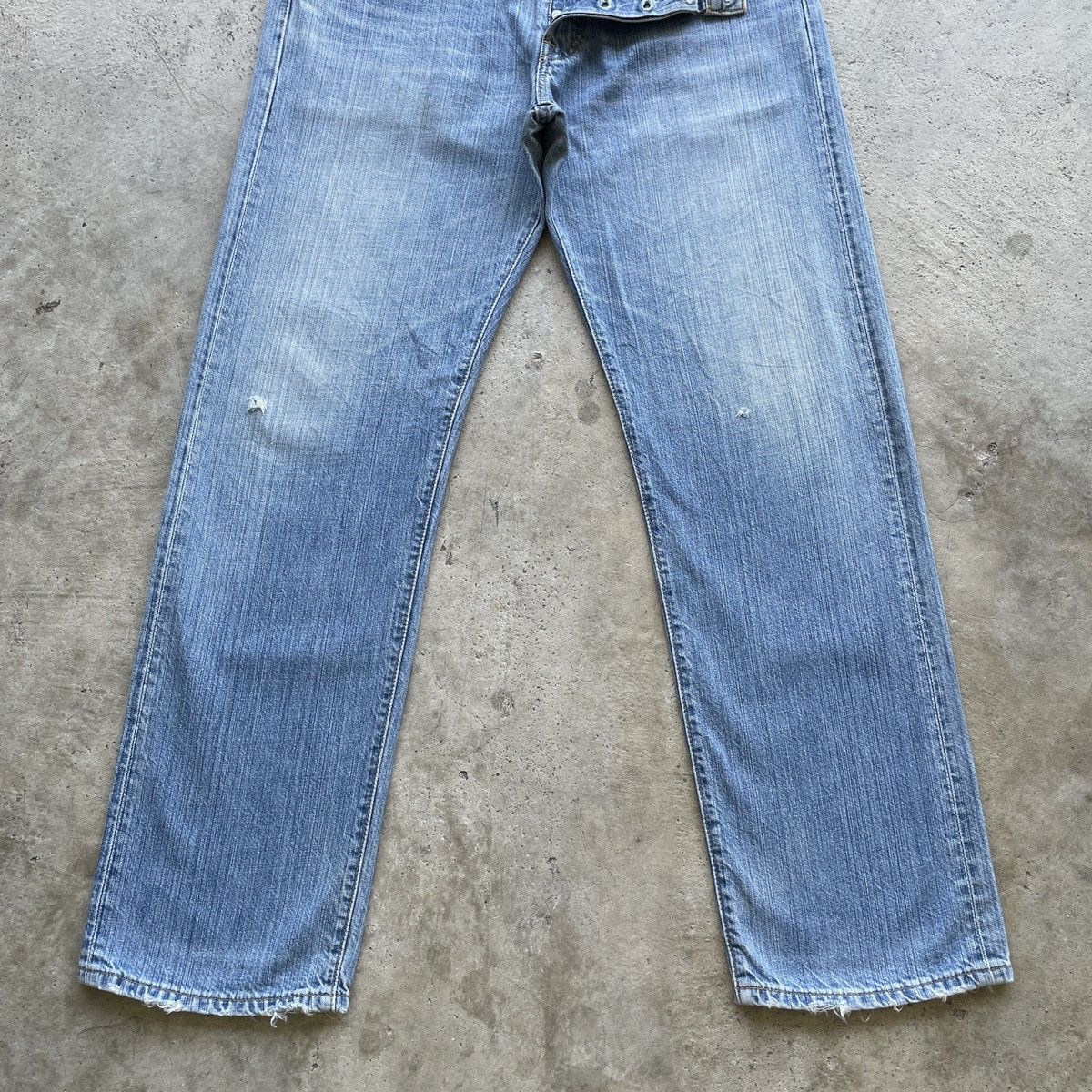 Levi's Vintage Levi’s 501 Faded ButtonFly Jeans Lightwashed Pants Size US 34 / EU 50 - 4 Thumbnail
