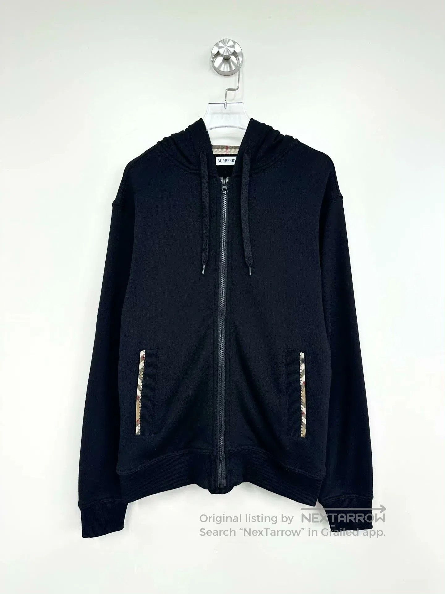 Burberry Burberry Black Check Pocket Hooded Jacket. Size XS / US 0-2 / IT 36-38 - 1 Thumbnail