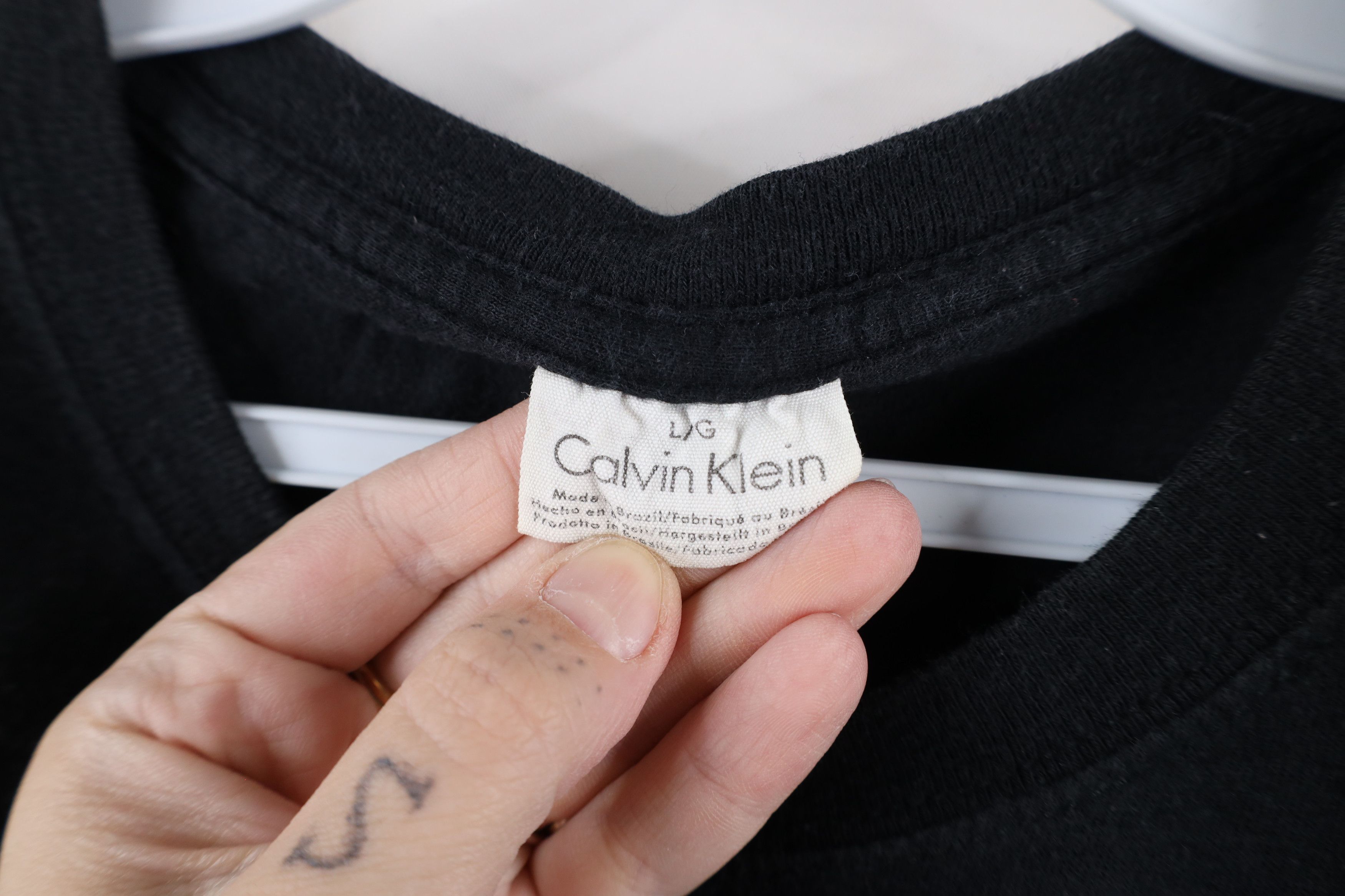 Calvin Klein × Vintage Vintage 90s Calvin Klein Short Sleeve T-Shirt Black Cotton Size US L / EU 52-54 / 3 - 4 Thumbnail