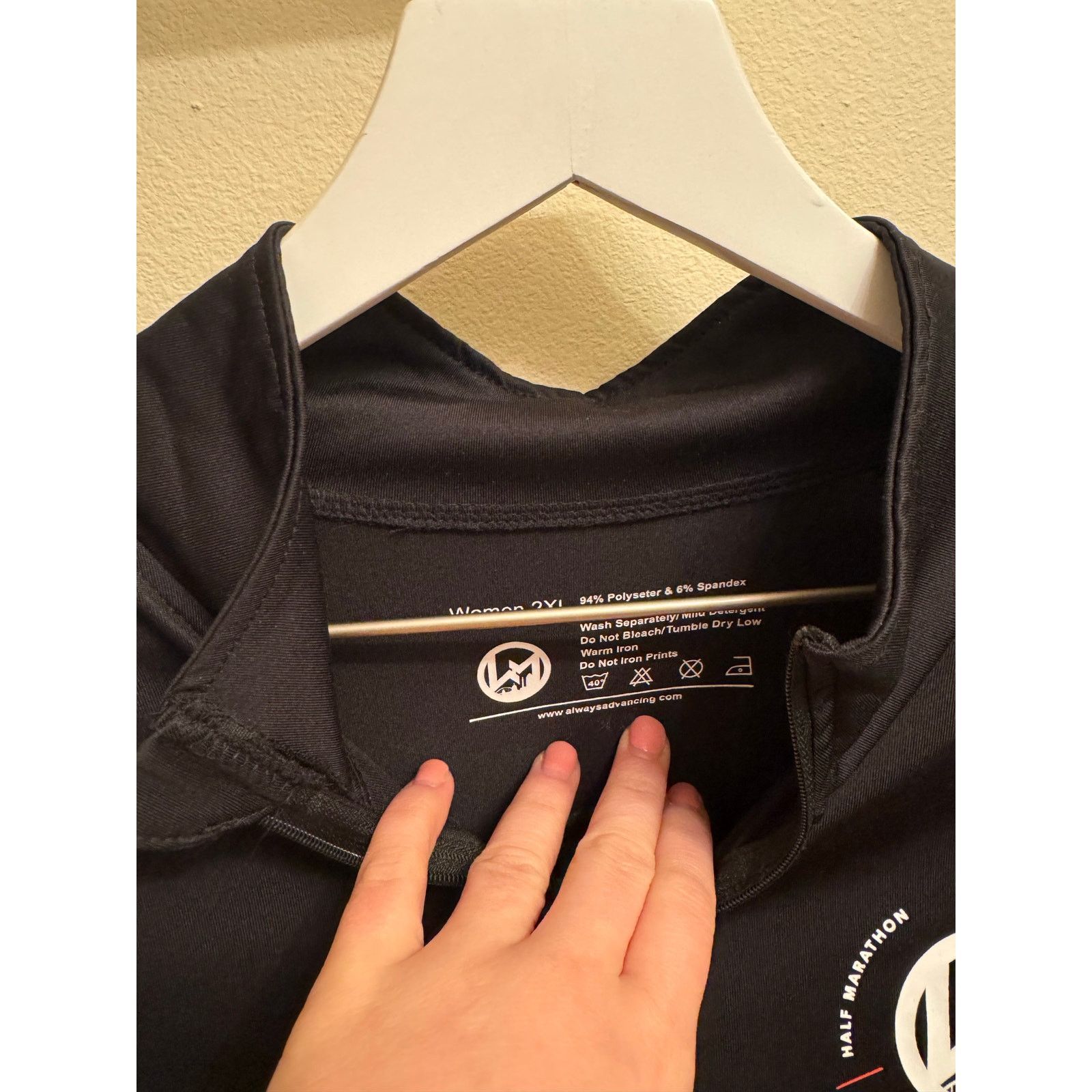 Other Des Moines Women’s Race Finisher Pullover Size XXL Size XXL / US 16-18 / IT 52-54 - 4 Thumbnail