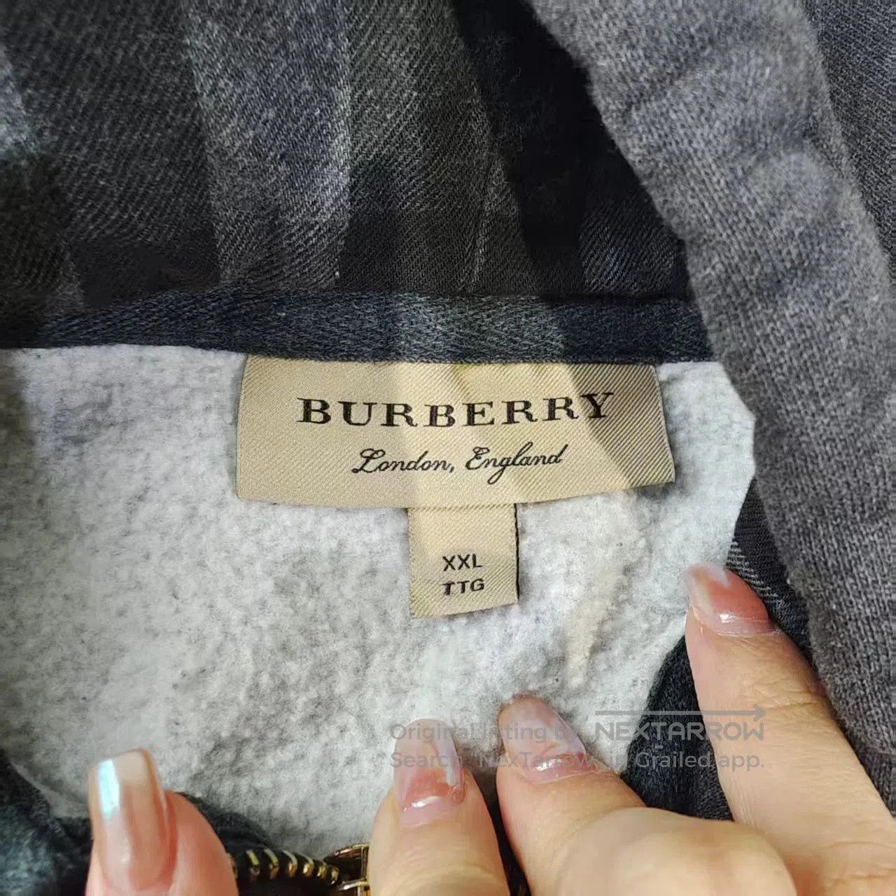 Burberry burberry hoodie jacket size xxl available. Size US XXL / EU 58 / 5 - 3 Thumbnail