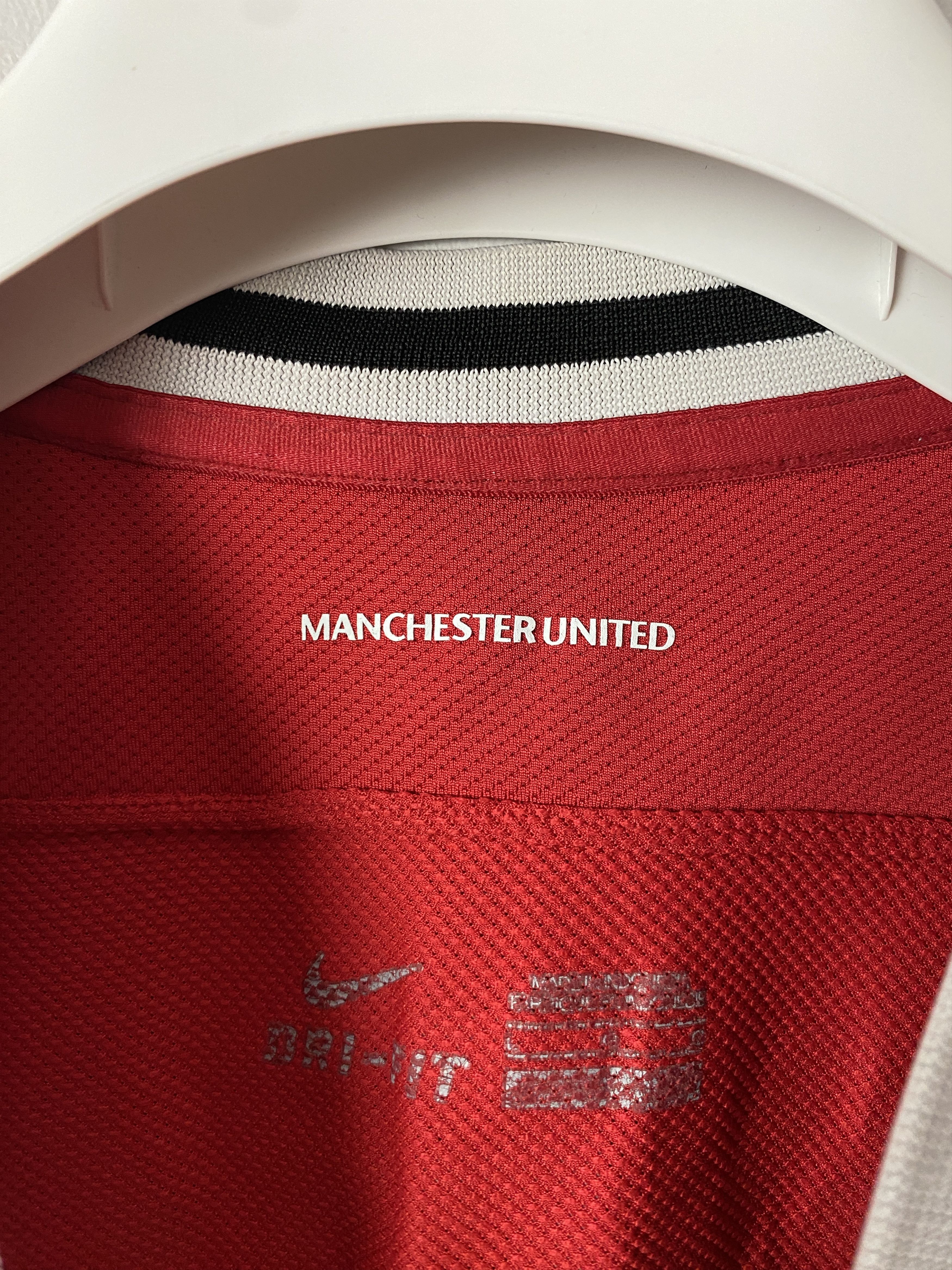 Nike MANCHESTER UNITED 2011/12 SOCCER HOME JERSEY #23 CLEVERLEY Size US L / EU 52-54 / 3 - 6 Thumbnail