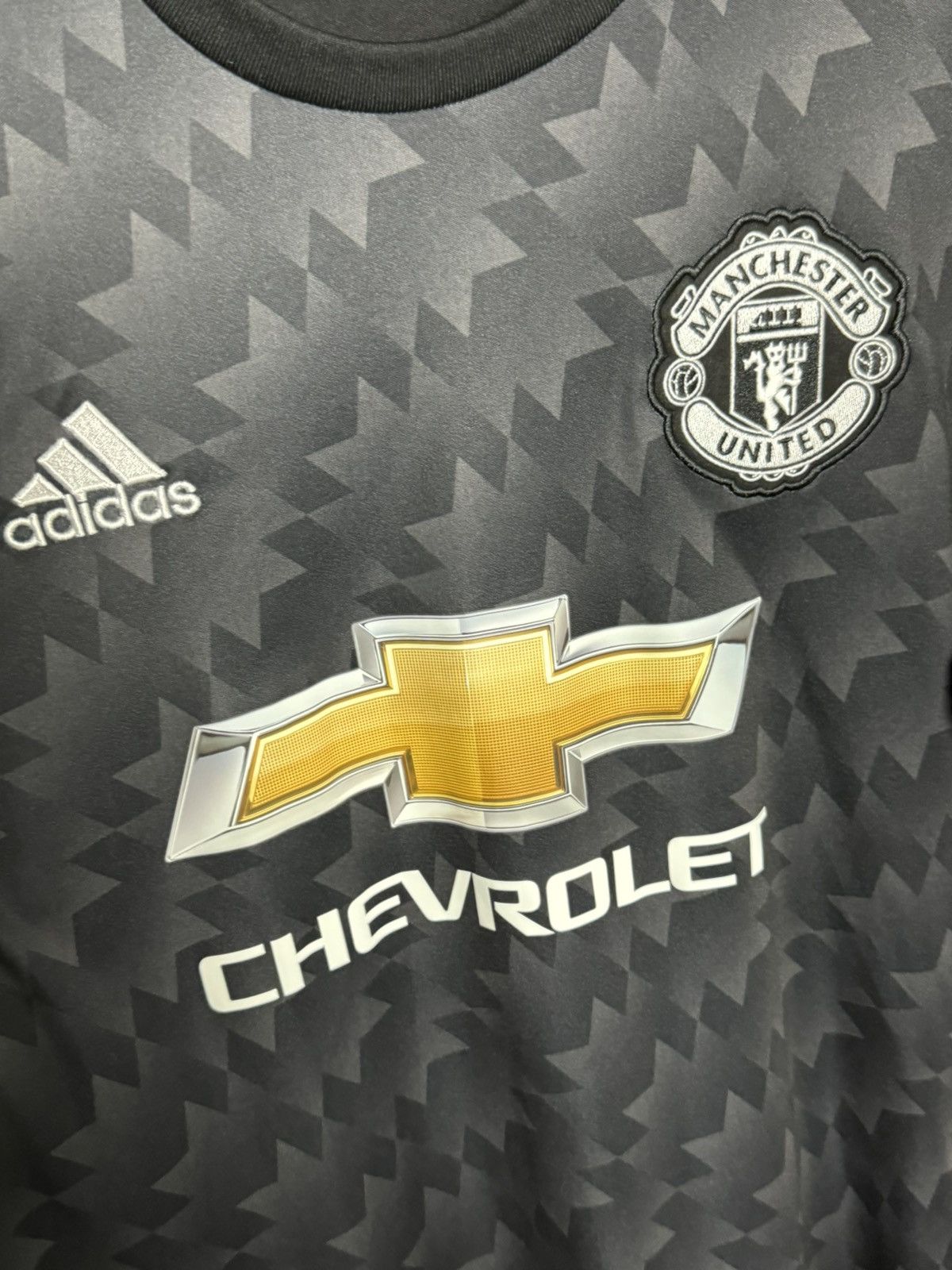 Adidas Manchester United 17/18 Away Mkhitaryan Football Jersey Size US L / EU 52-54 / 3 - 4 Thumbnail