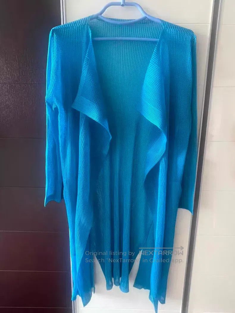 Issey Miyake Issey Miyake Lake Blue Ruffle Cardigan Size L / US 10 / IT 46 - 1 Thumbnail