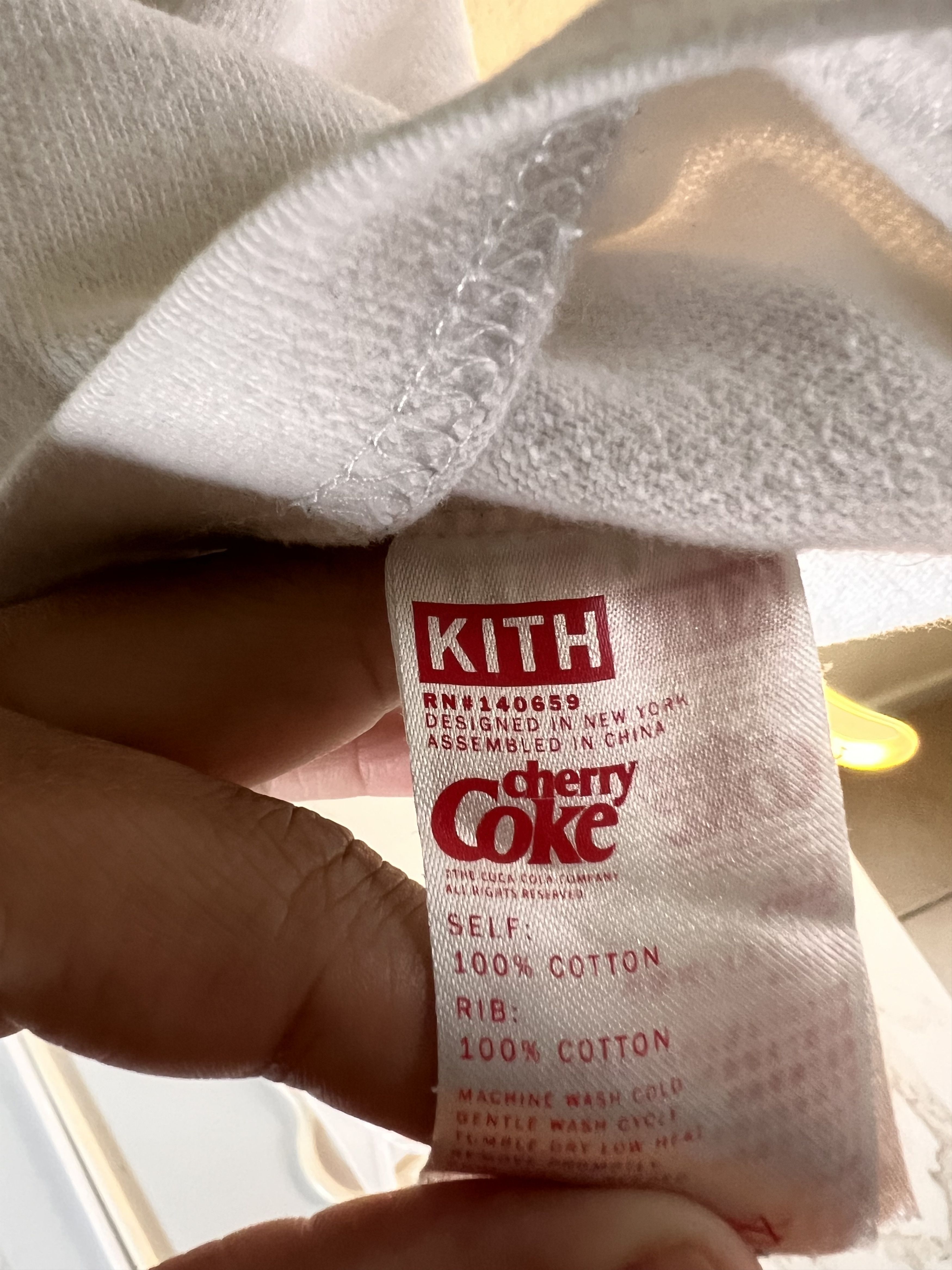 Kith Kith Coca Cola Cherry Coke Vintage Tee White Size US M / EU 48-50 / 2 - 4 Thumbnail