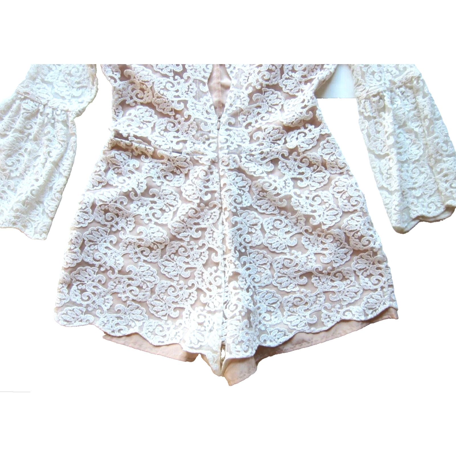 Vintage Lauren Conrad Runway Romper Ivory Floral Lace Long Sleeve Pocket Shorts 6 Size M / US 6-8 / IT 42-44 - 5 Thumbnail