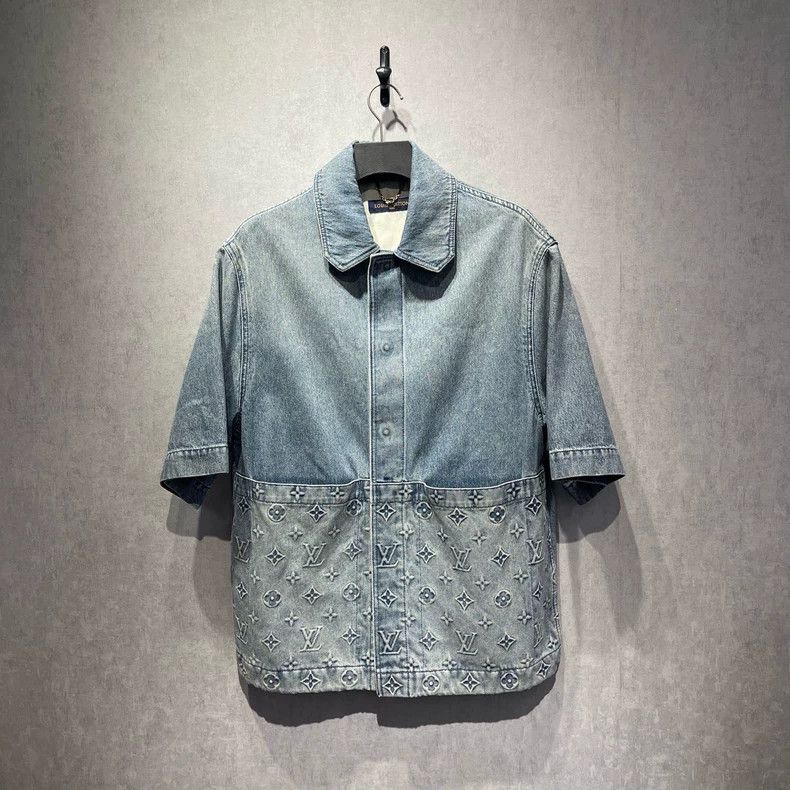 Louis Vuitton Louis Vuitton Blue Lumbering Denim Short Sleeve Shirt Size US M / EU 48-50 / 2 - 1 Thumbnail