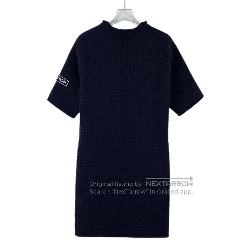Louis Vuitton Louis Vuitton 24 Dark Blue Badge Sheep Wool Crew Neck Shor Size S / US 4 / IT 40 - 2 Thumbnail