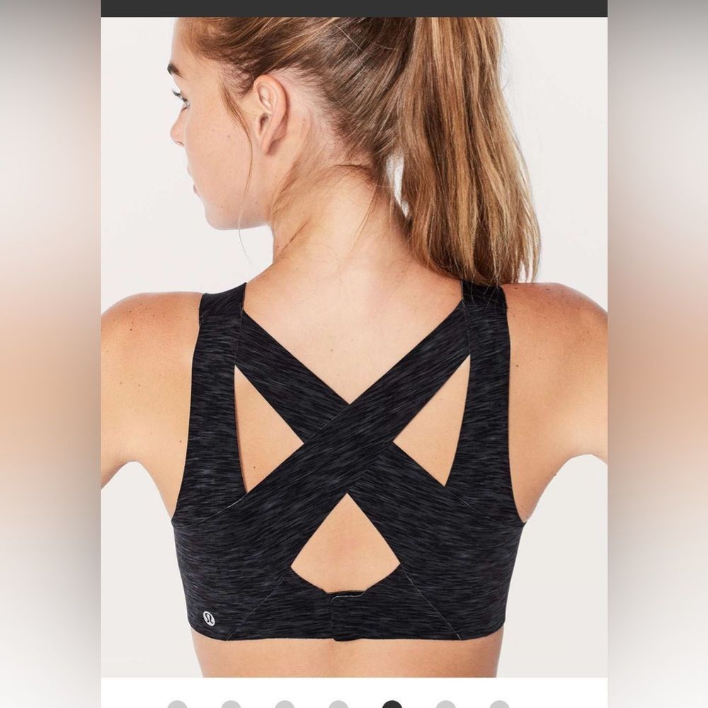 Lululemon Lululemon black athletic bra snaps in the back razor back si Size M / US 6-8 / IT 42-44 - 2 Thumbnail