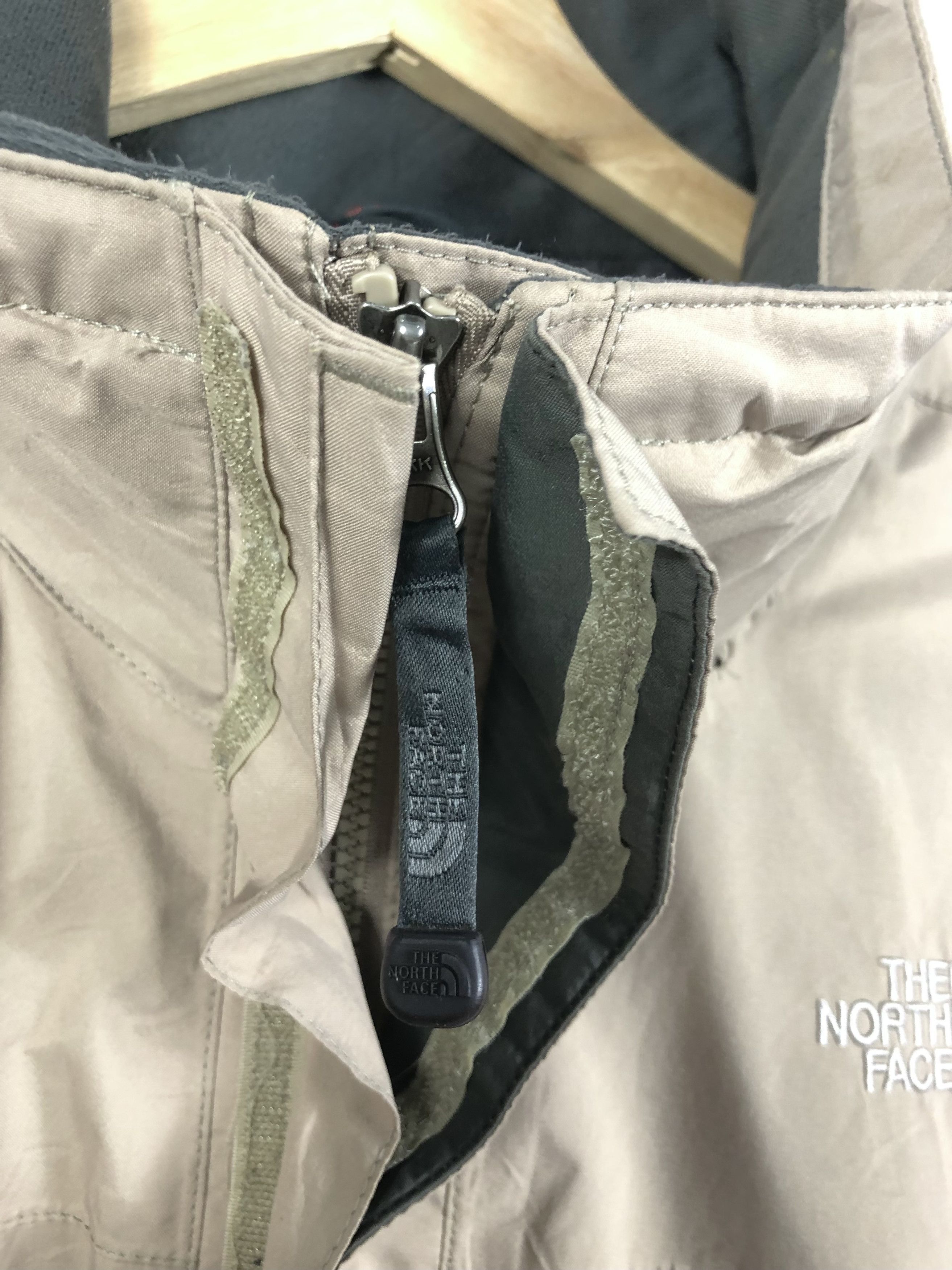 The North Face Vintage The North Face Goretex Mountain Jacket With Hoodies Size US M / EU 48-50 / 2 - 10 Thumbnail
